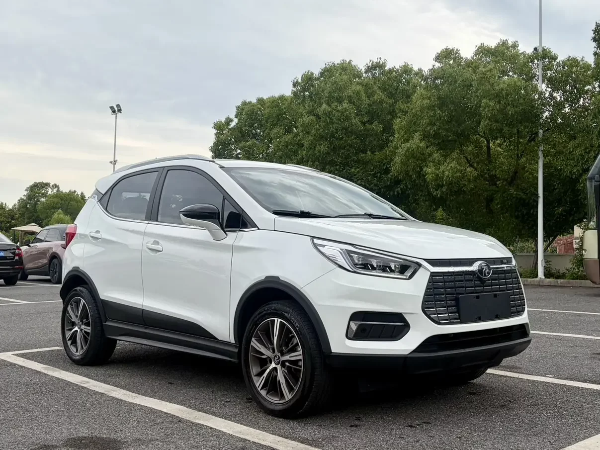 BYD Yuan EV