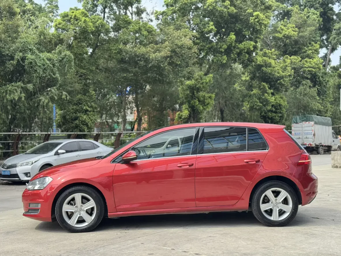 Volkswagen golf