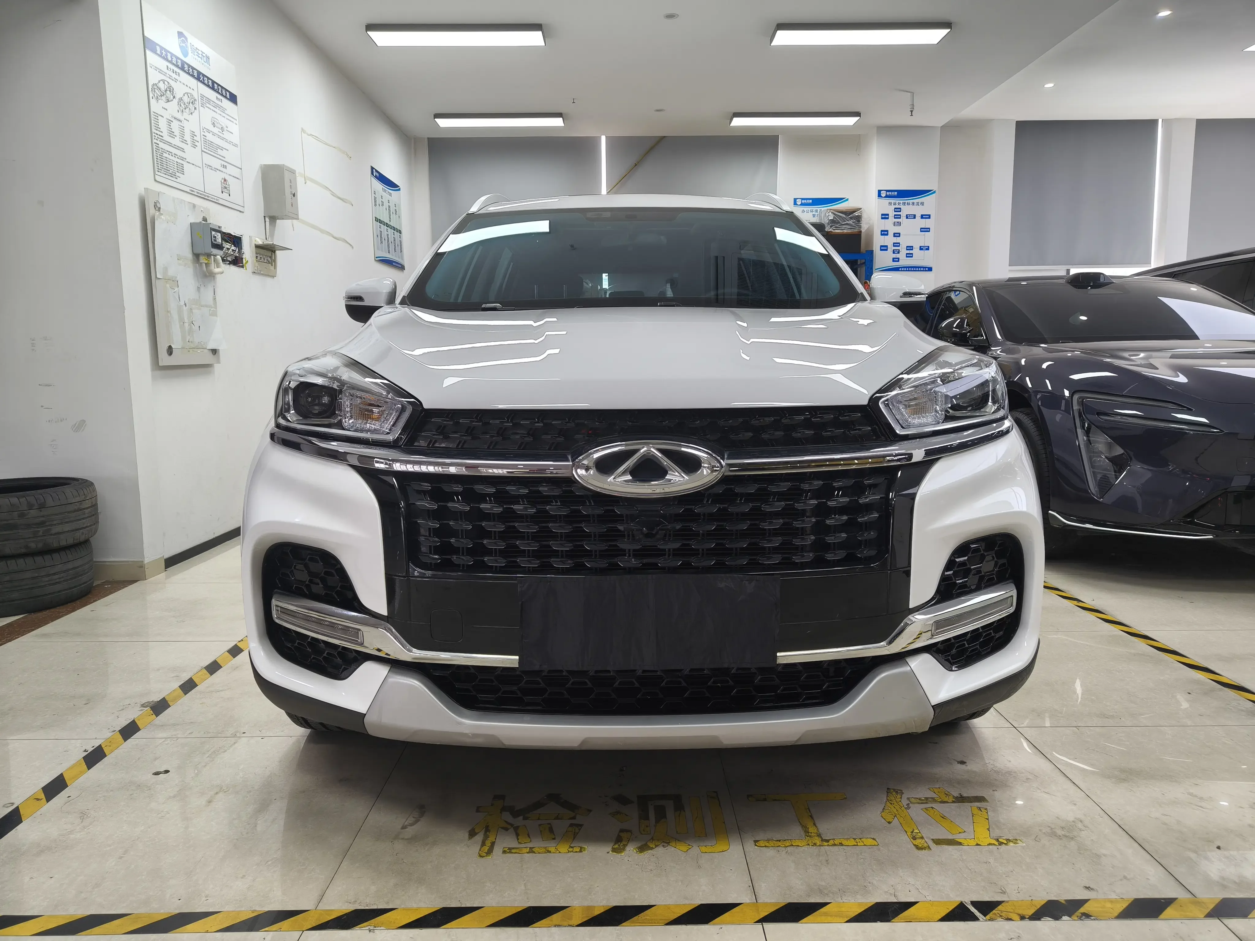 Chery Tiggo 8