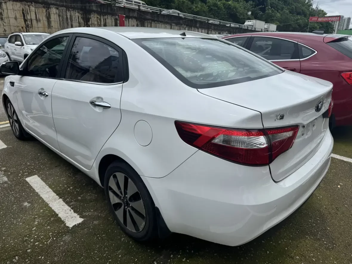 Kia K2