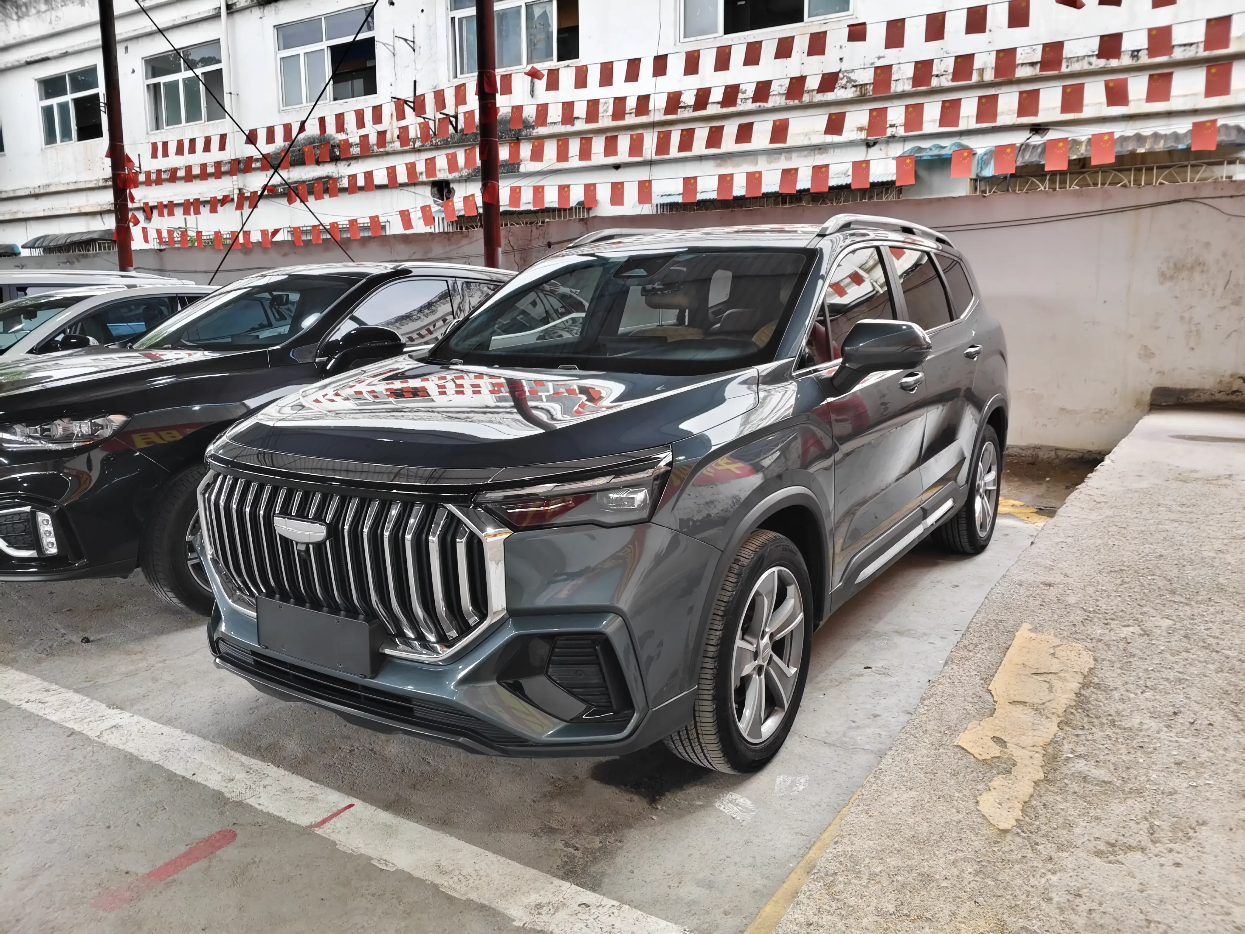 Geely Haoyue L