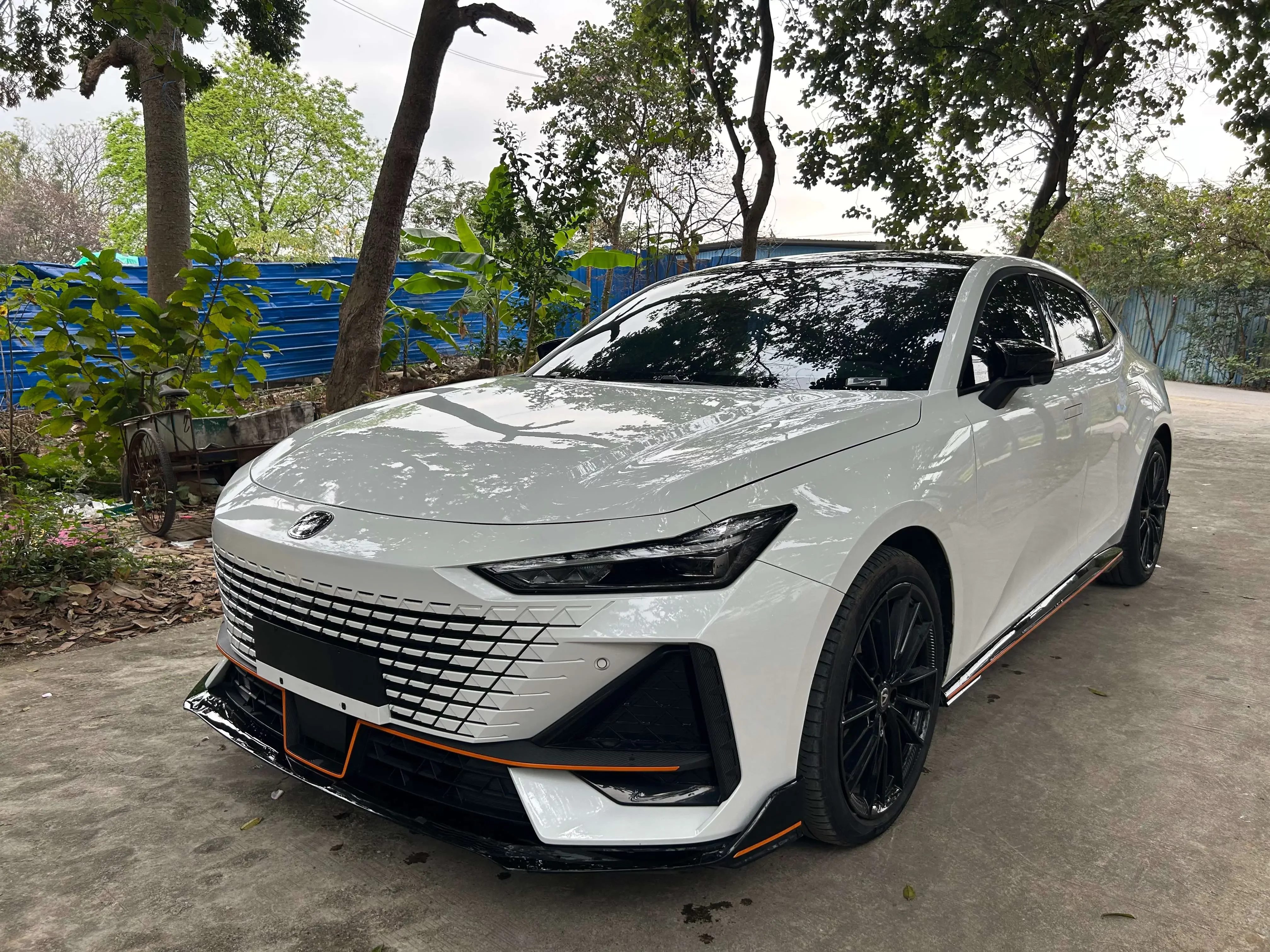 Changan UNI-V