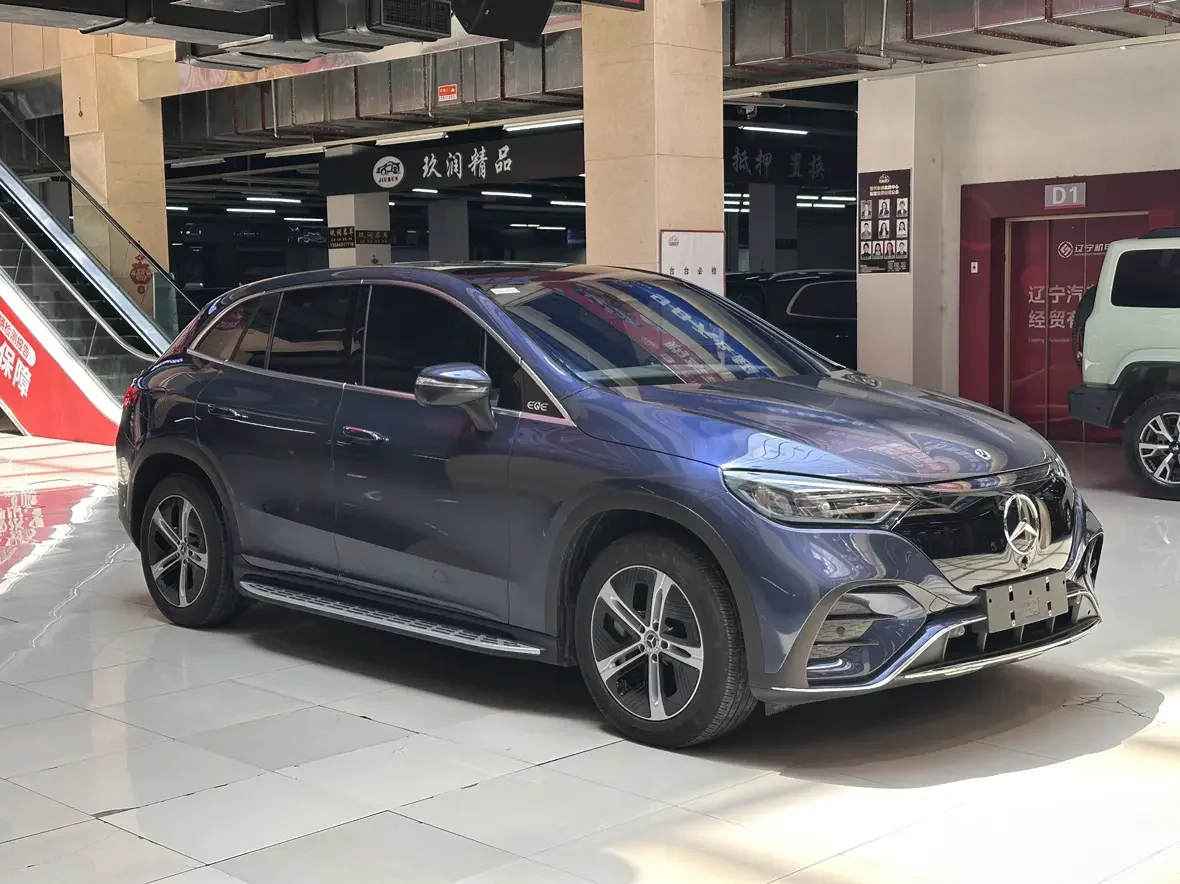 Mercedes-Benz EQE SUV