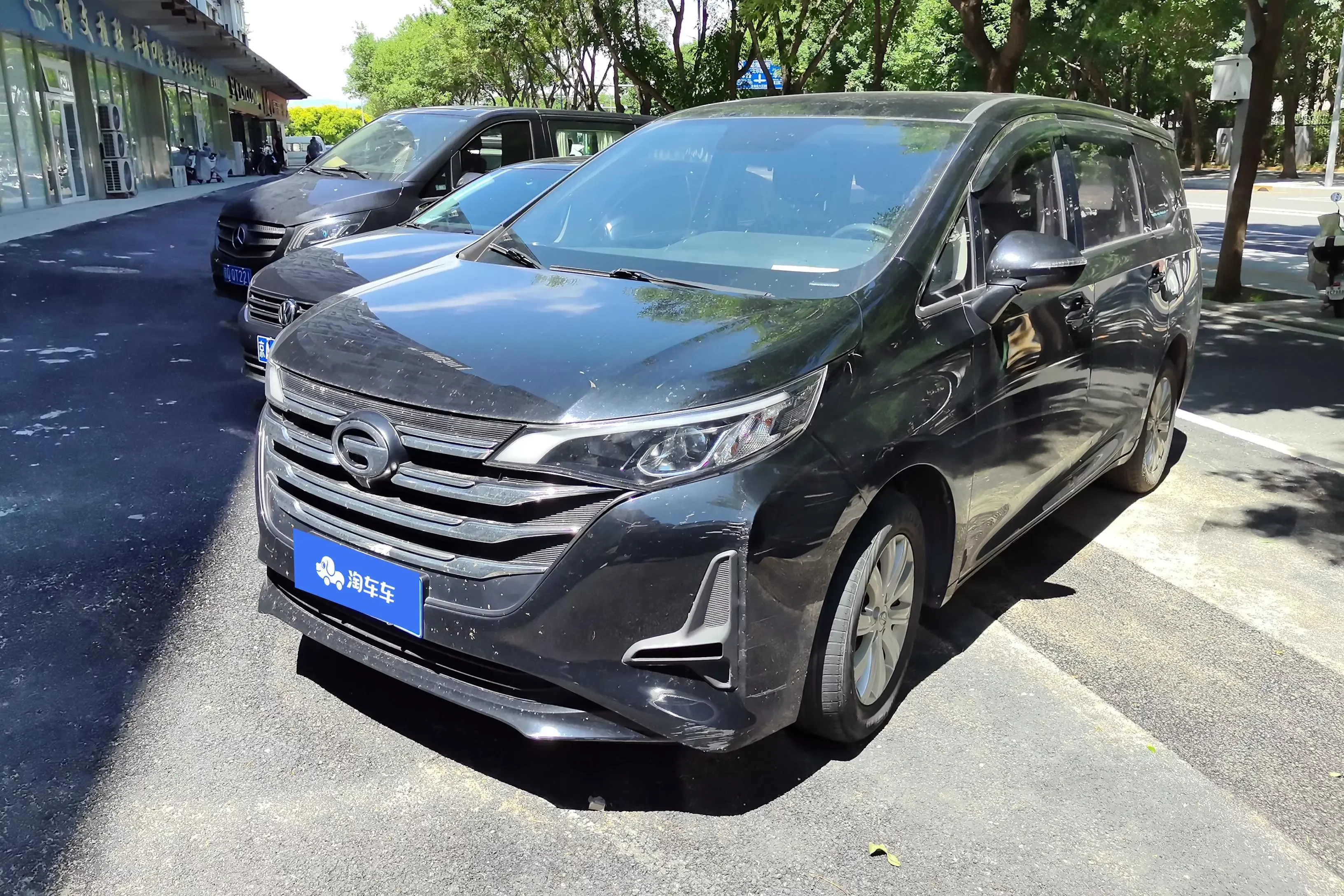 GAC Trumpchi M6  из Китая