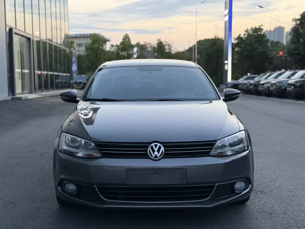 Volkswagen Sagitar