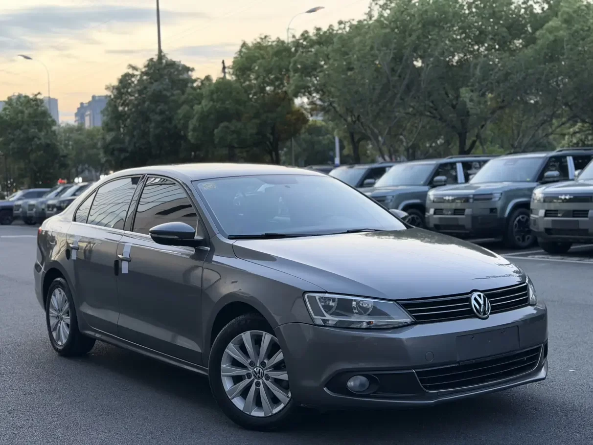 Volkswagen Sagitar