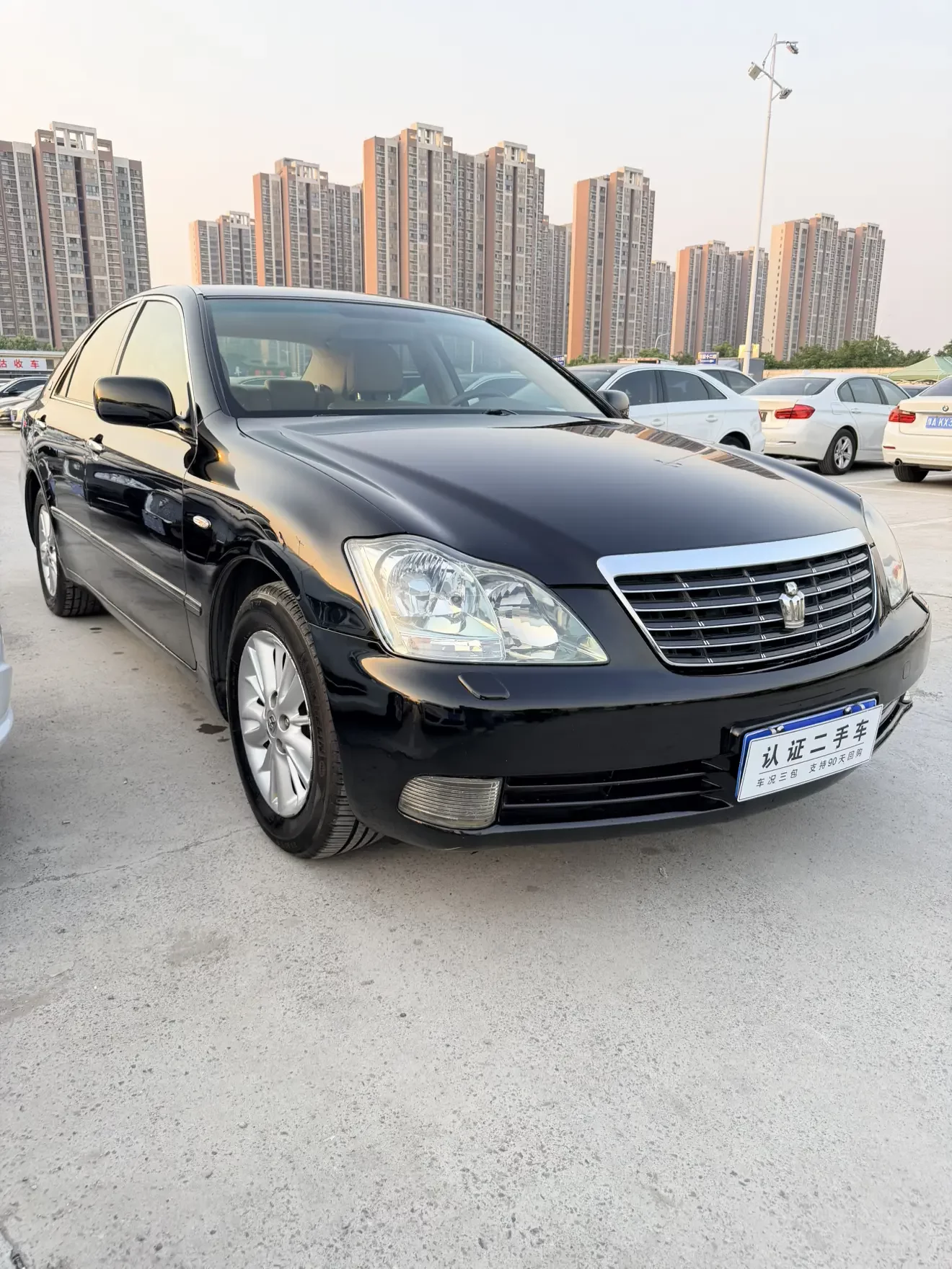 Toyota crown