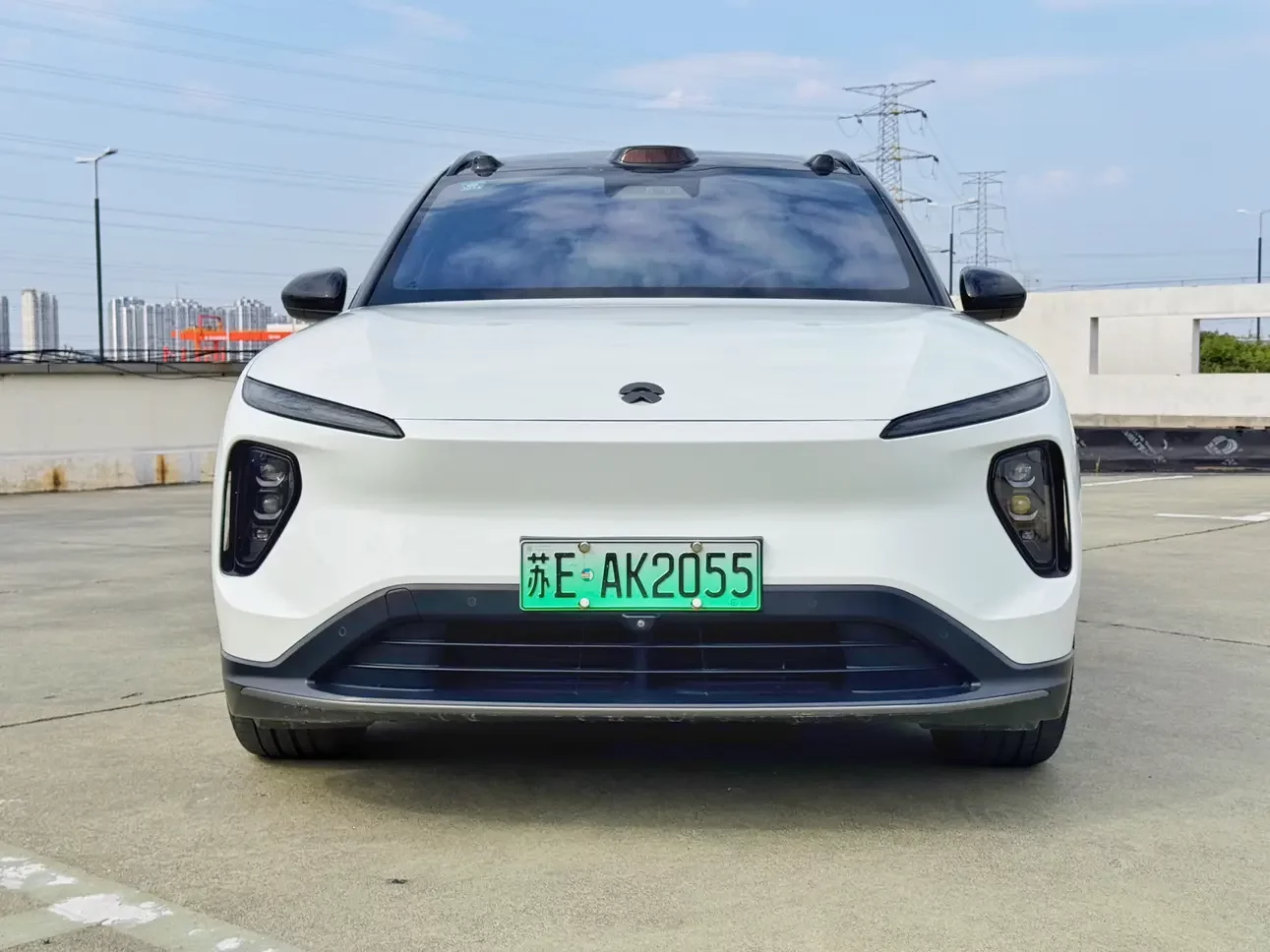 NIO ES6