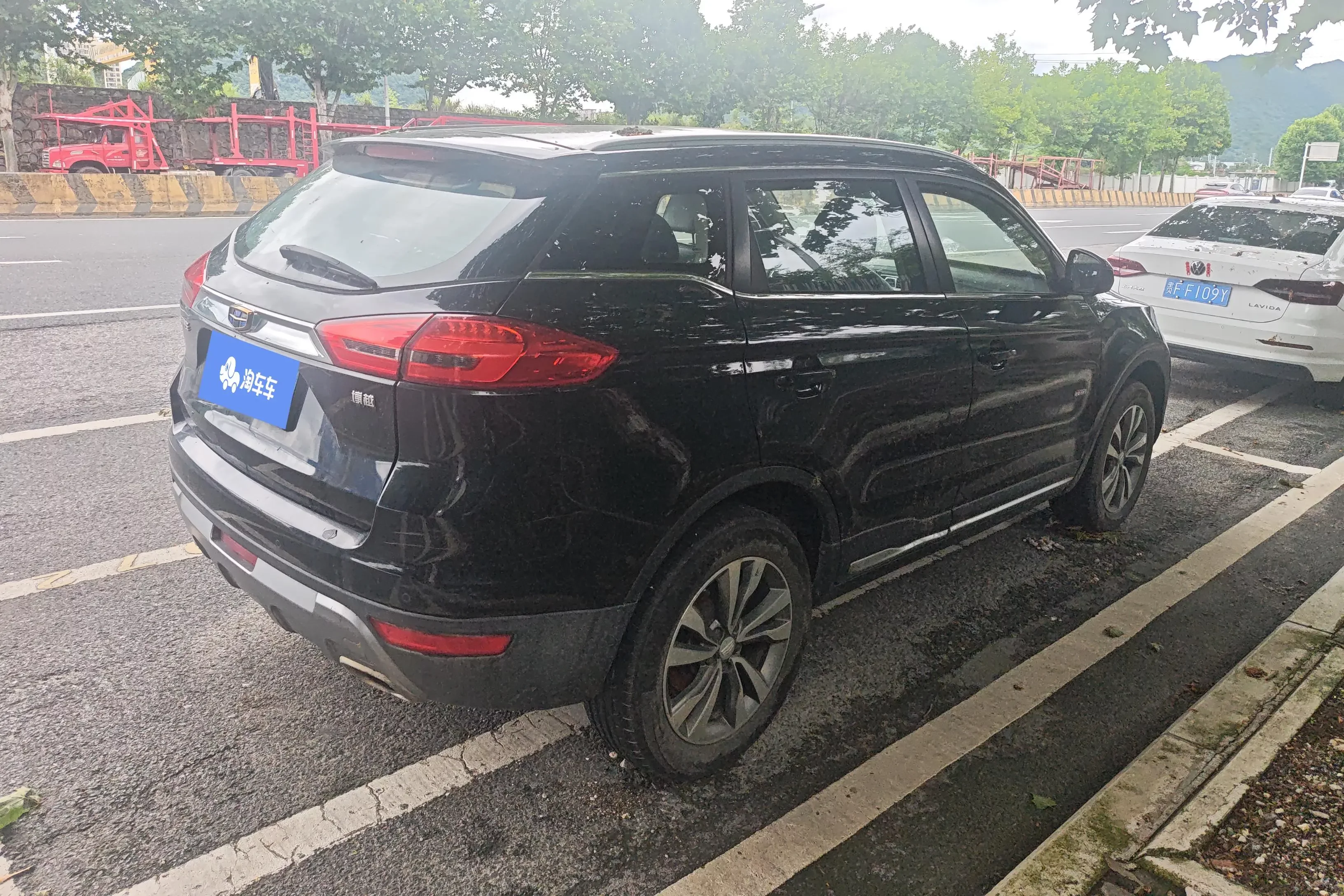 Geely Atlas