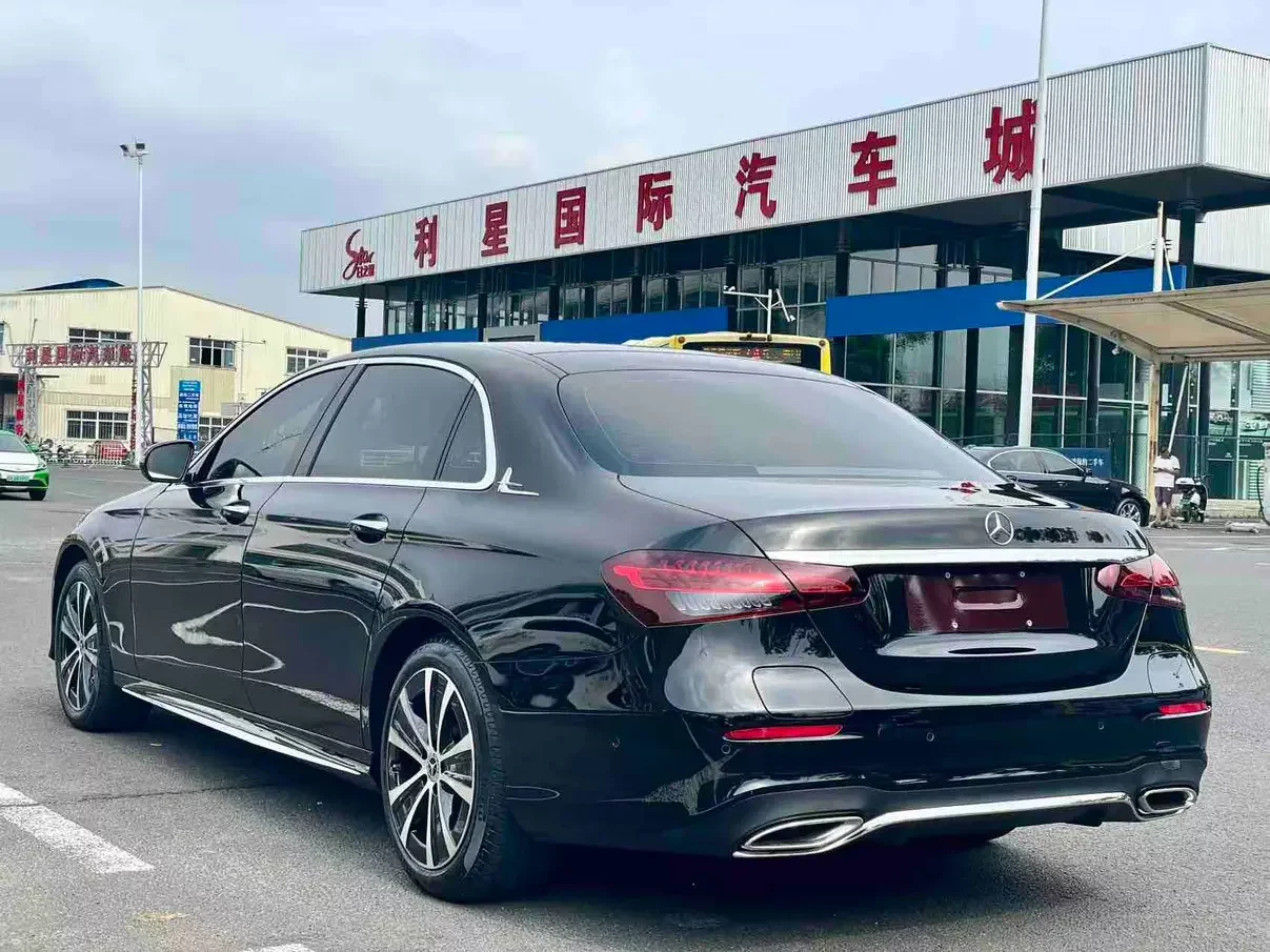 Mercedes-Benz E-Class PHEV