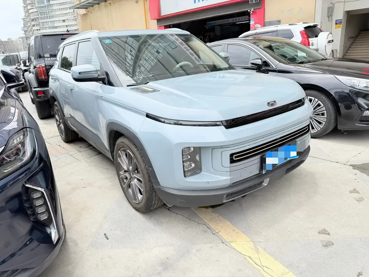 Geely ICON