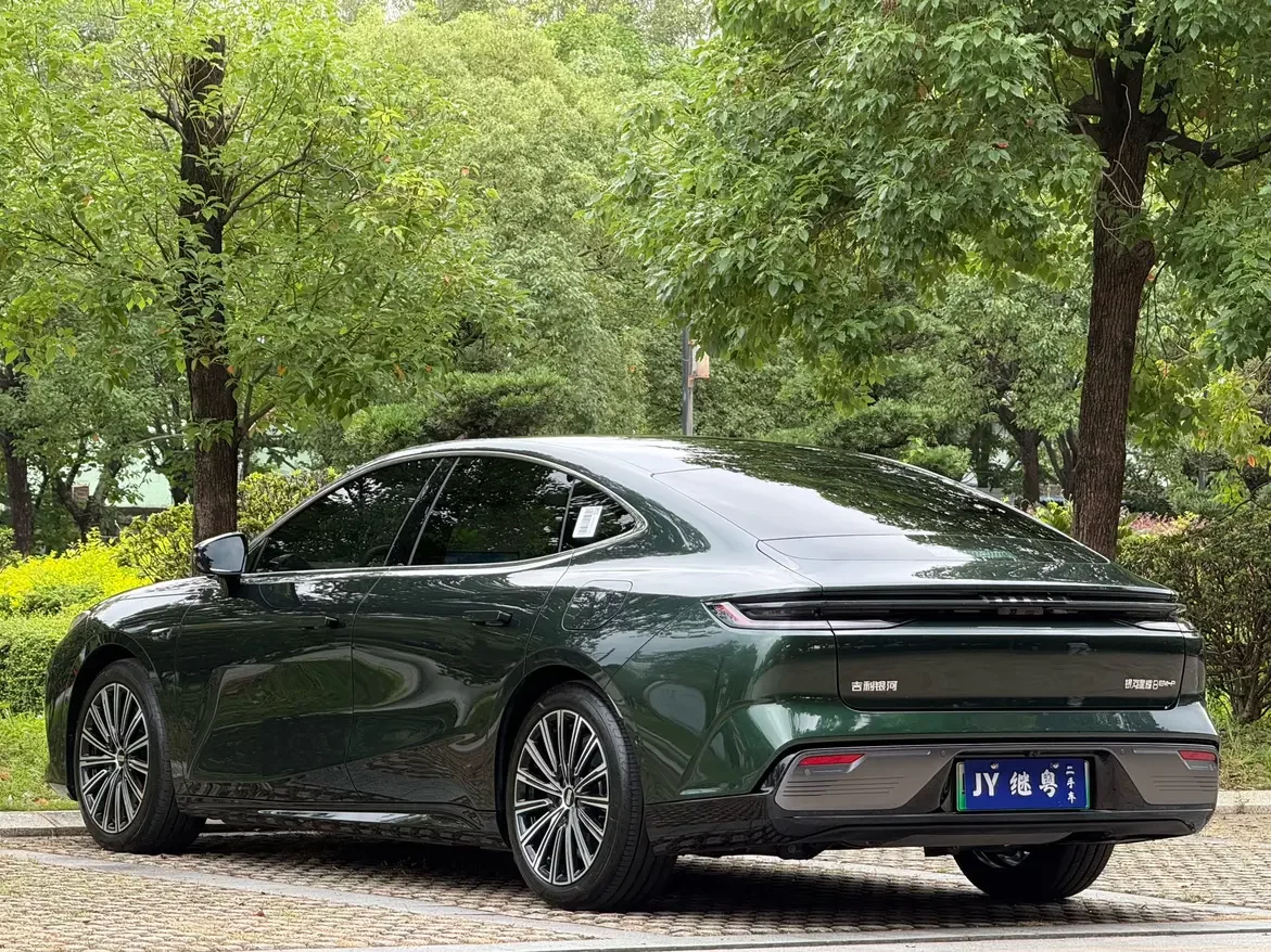 Geely Galaxy Star 8 PHEV