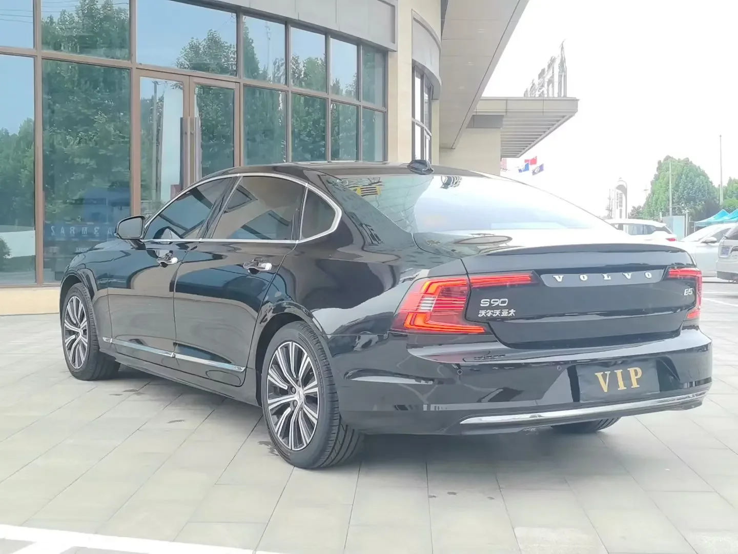 Volvo S90