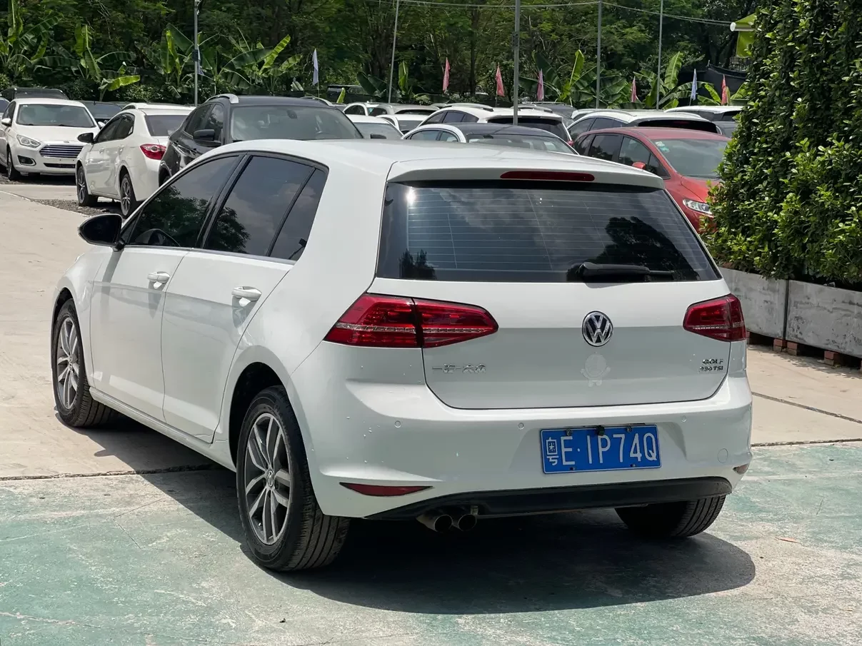 Volkswagen golf