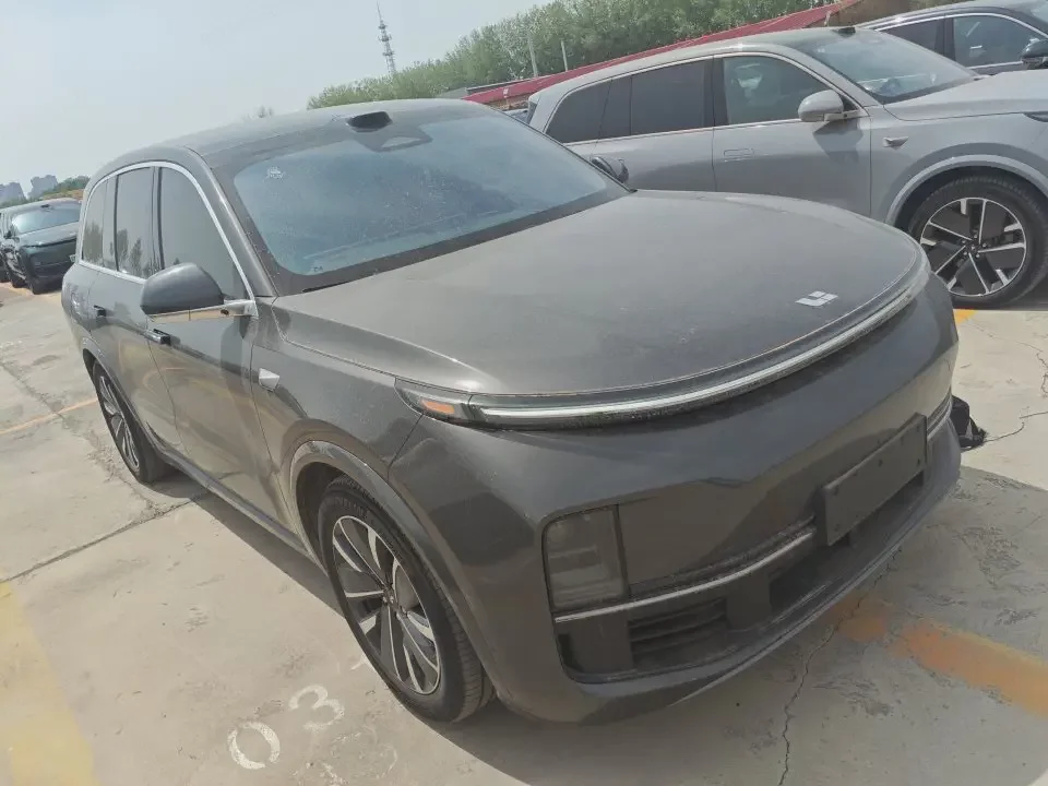 Lixiang L8