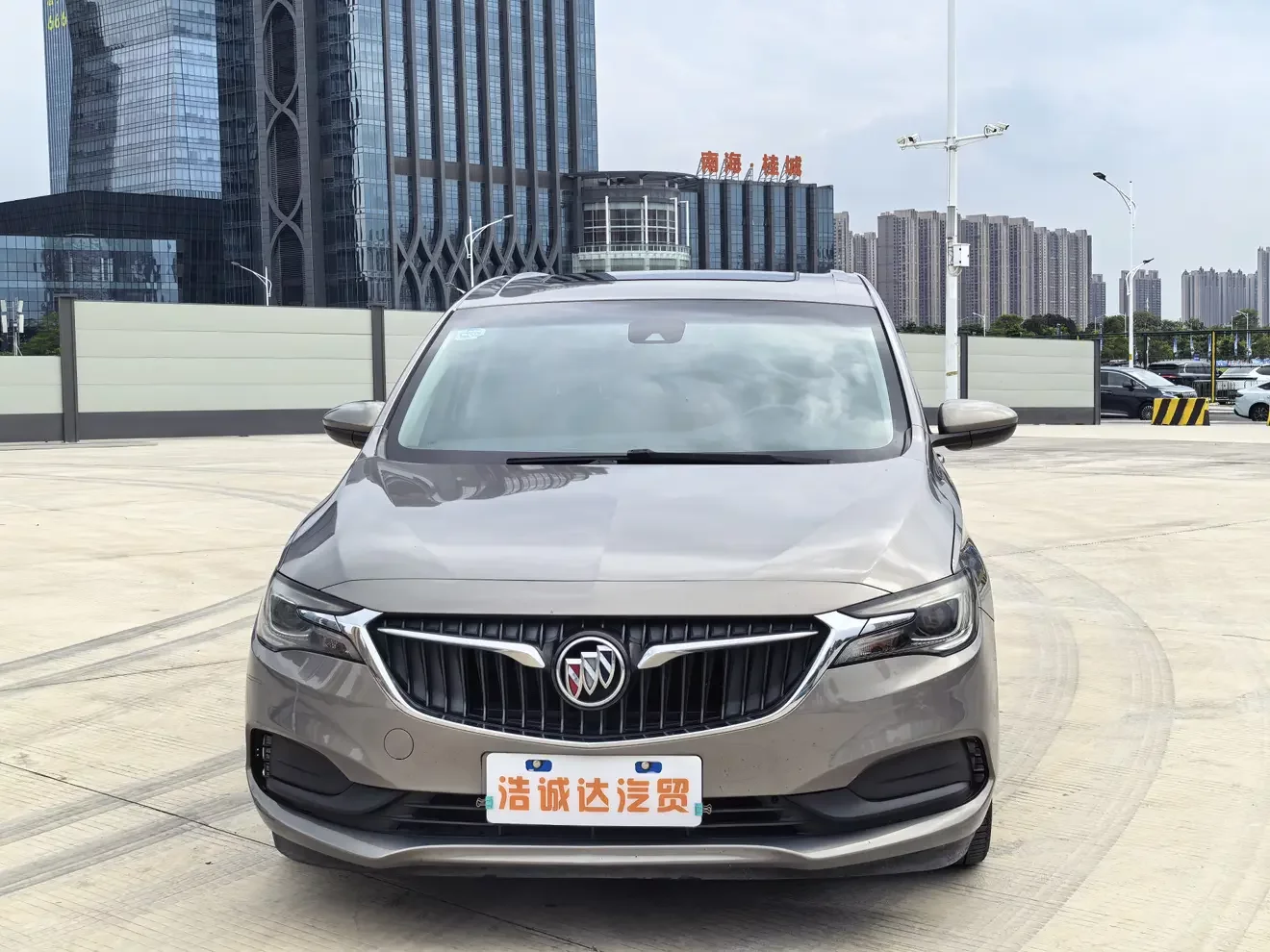 Buick GL6