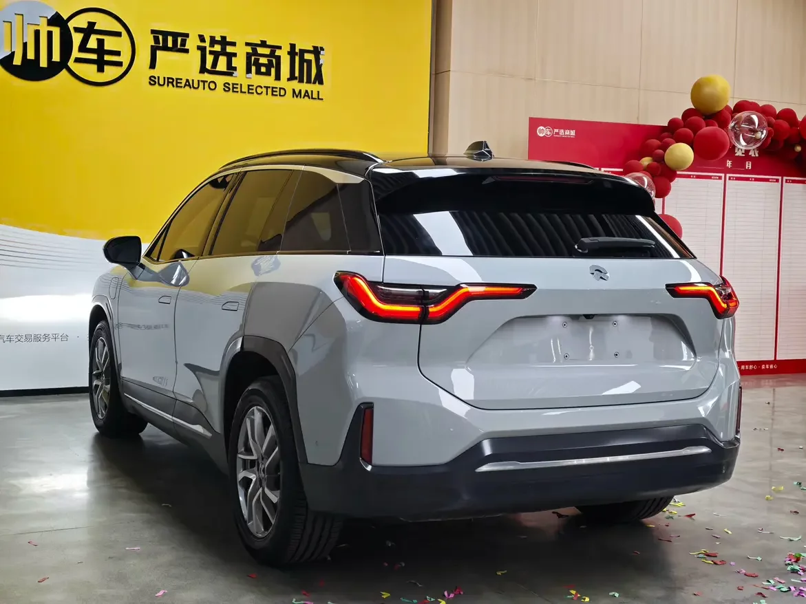 NIO ES6