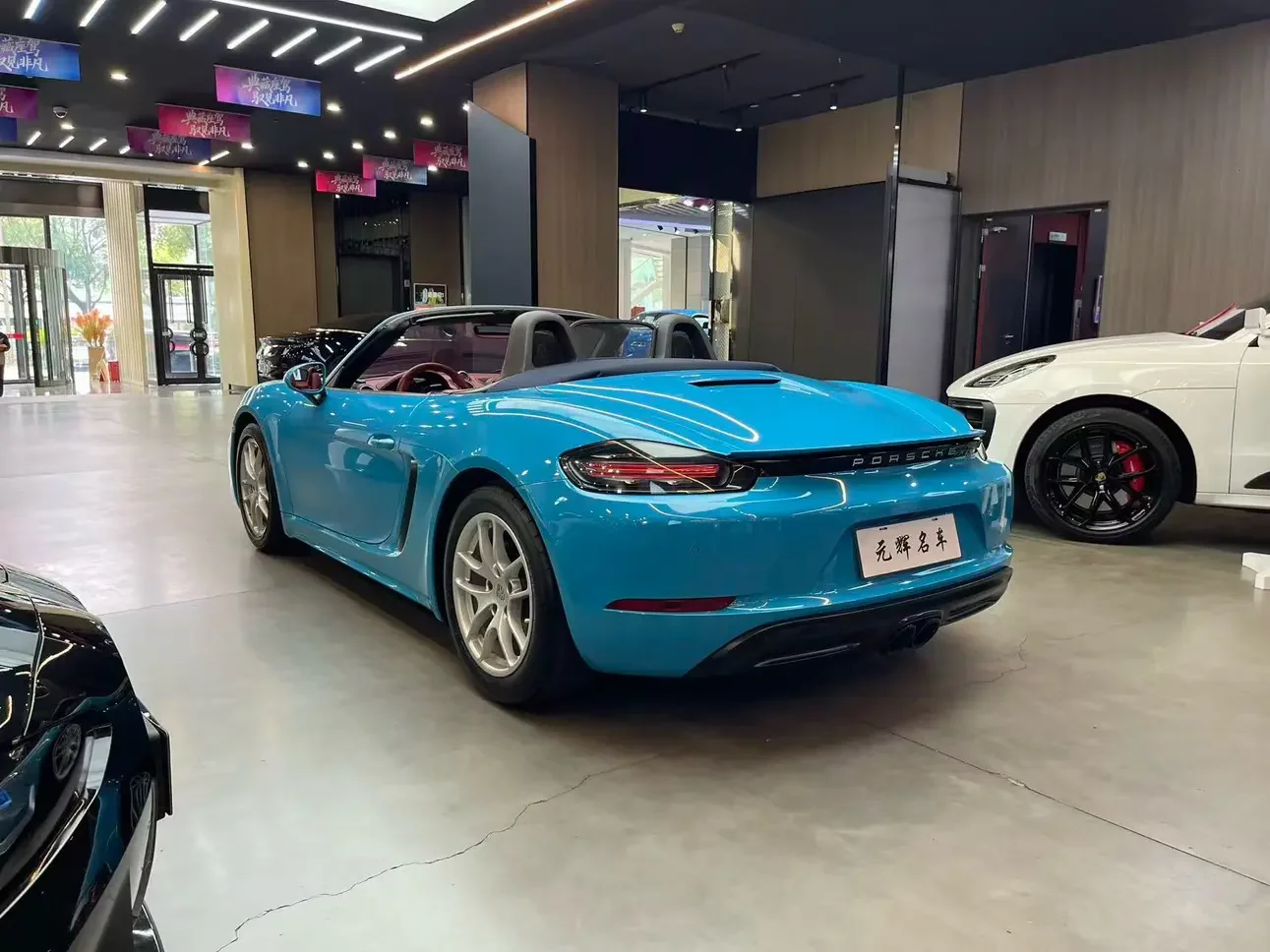 Porsche 718
