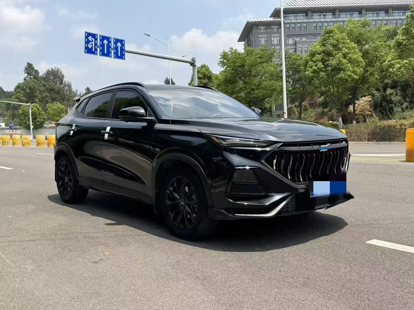 Oshan Changan Auchan X5