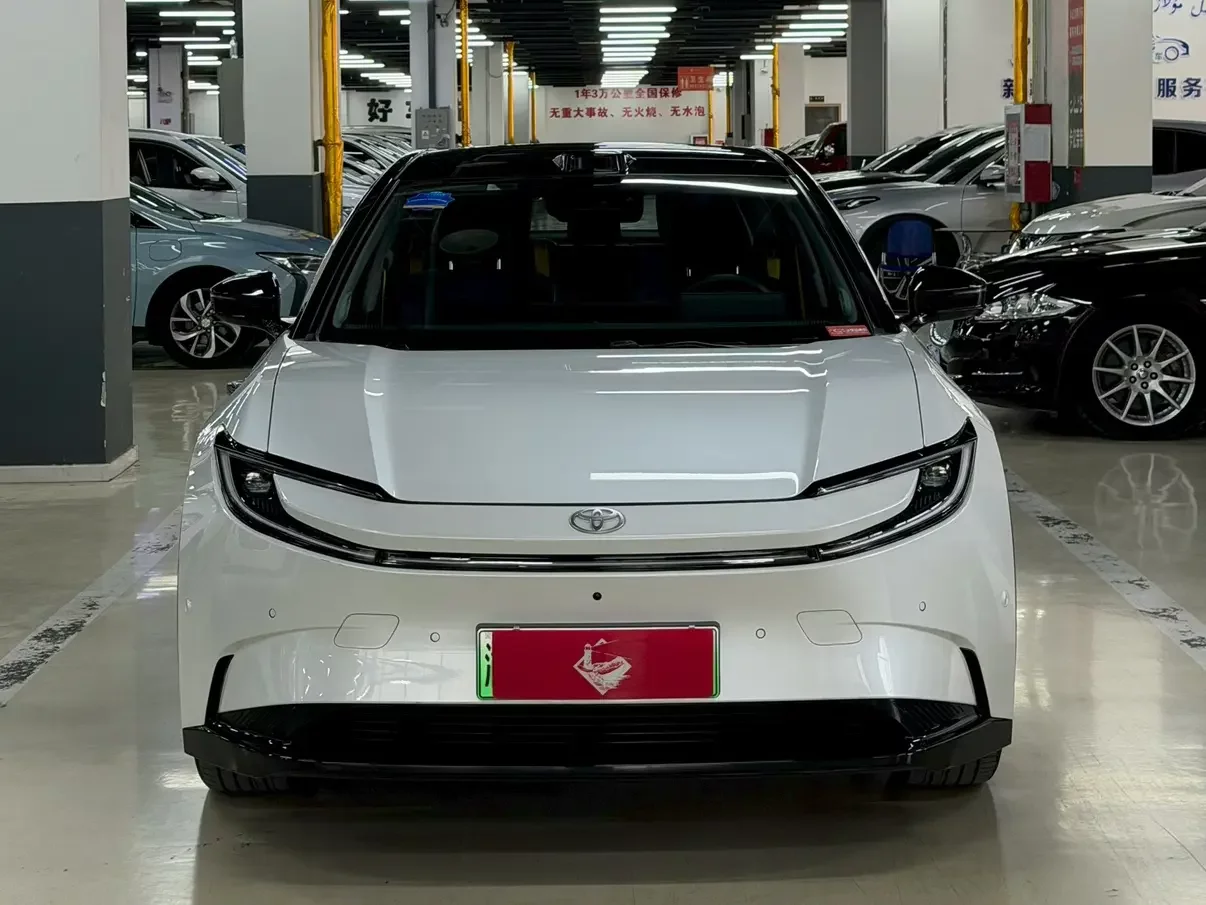 Toyota bZ5