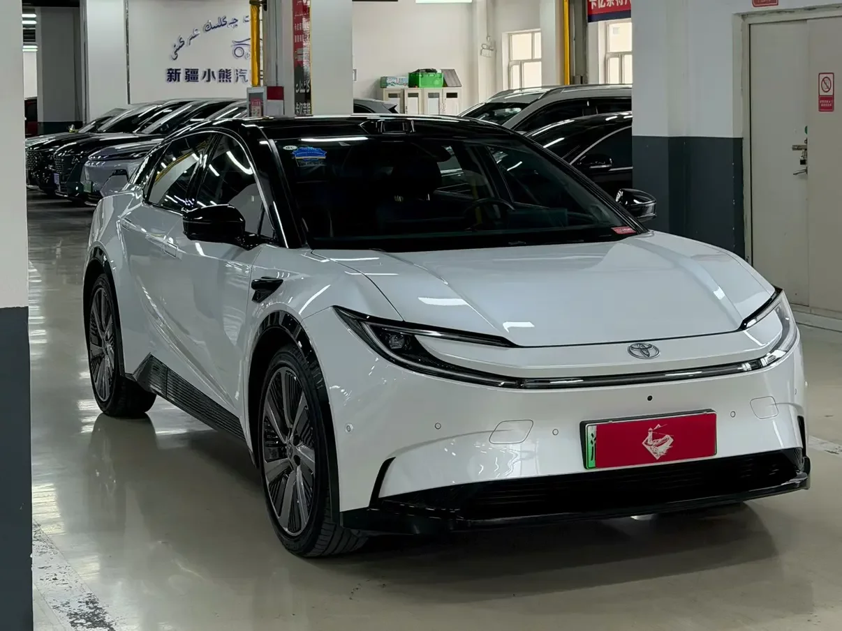 Toyota bZ5