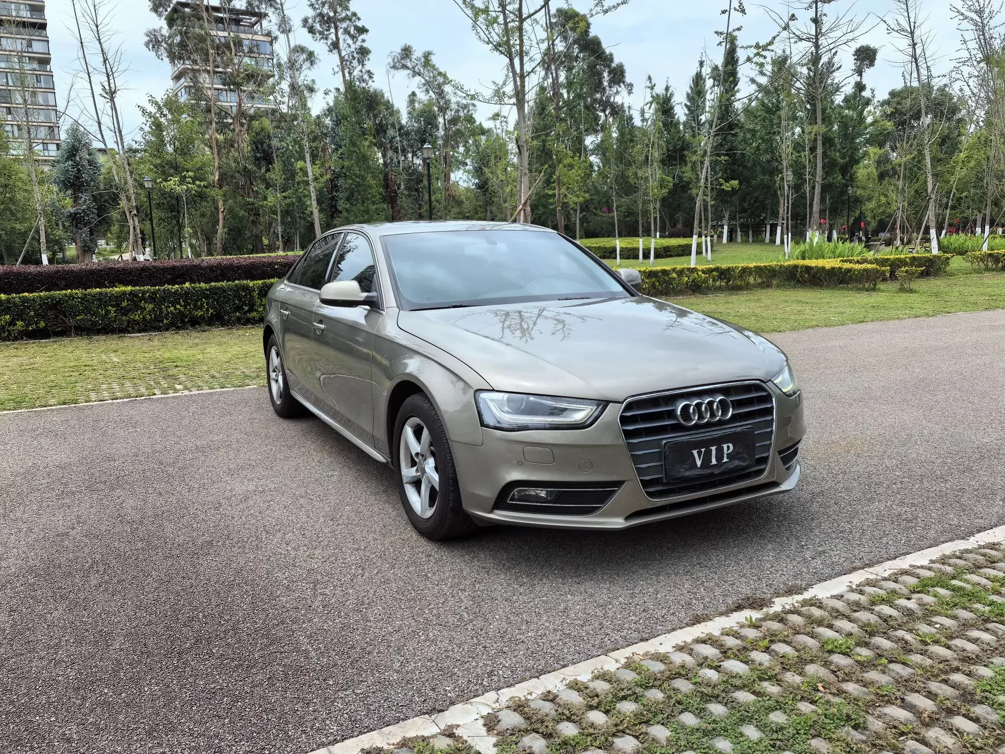 Audi A4L