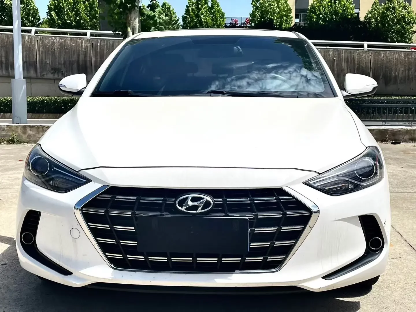 Hyundai lead