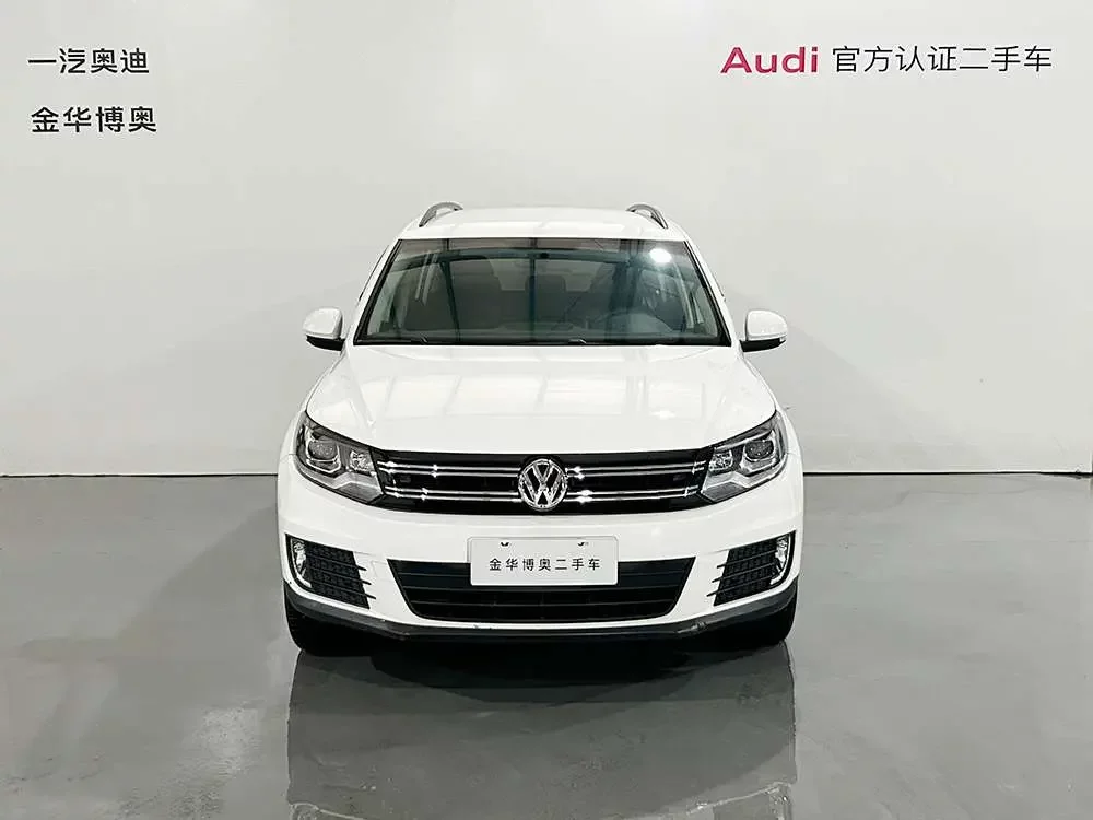 Volkswagen Tiguan (Tharu)