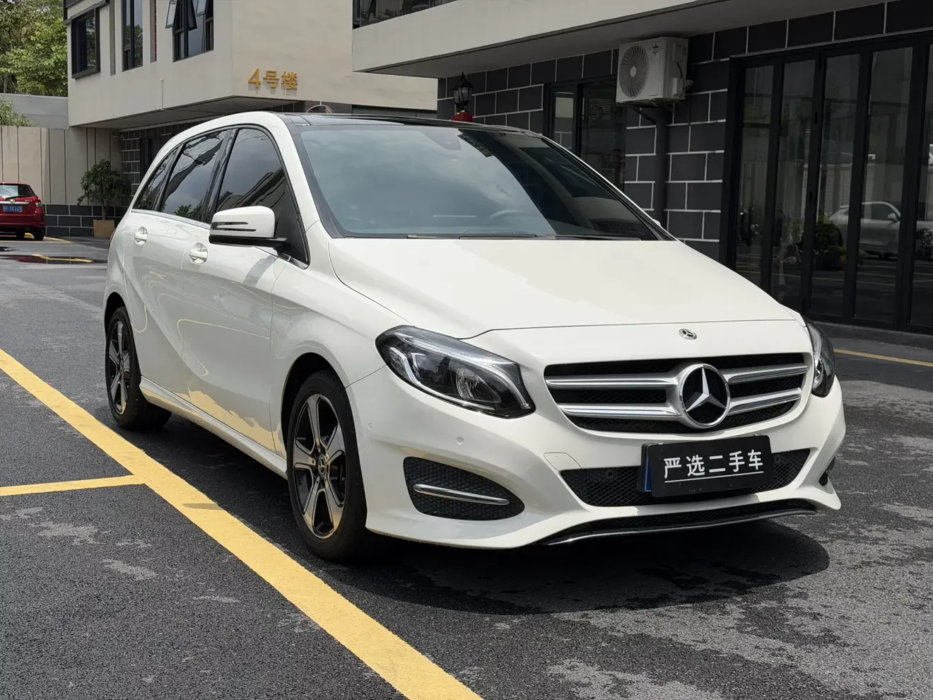 Mercedes-Benz B Class