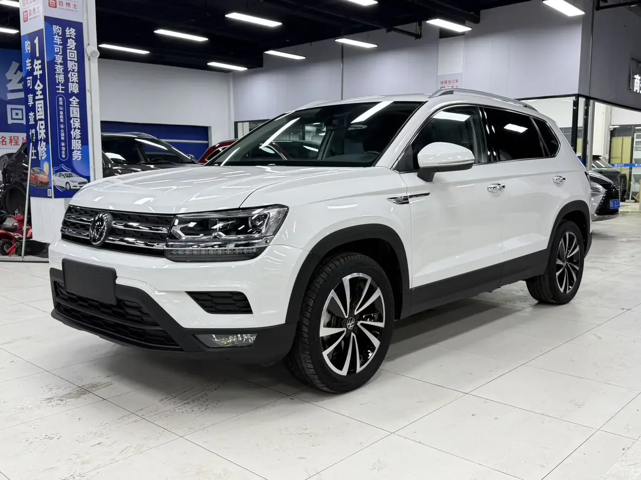 Volkswagen Tharu