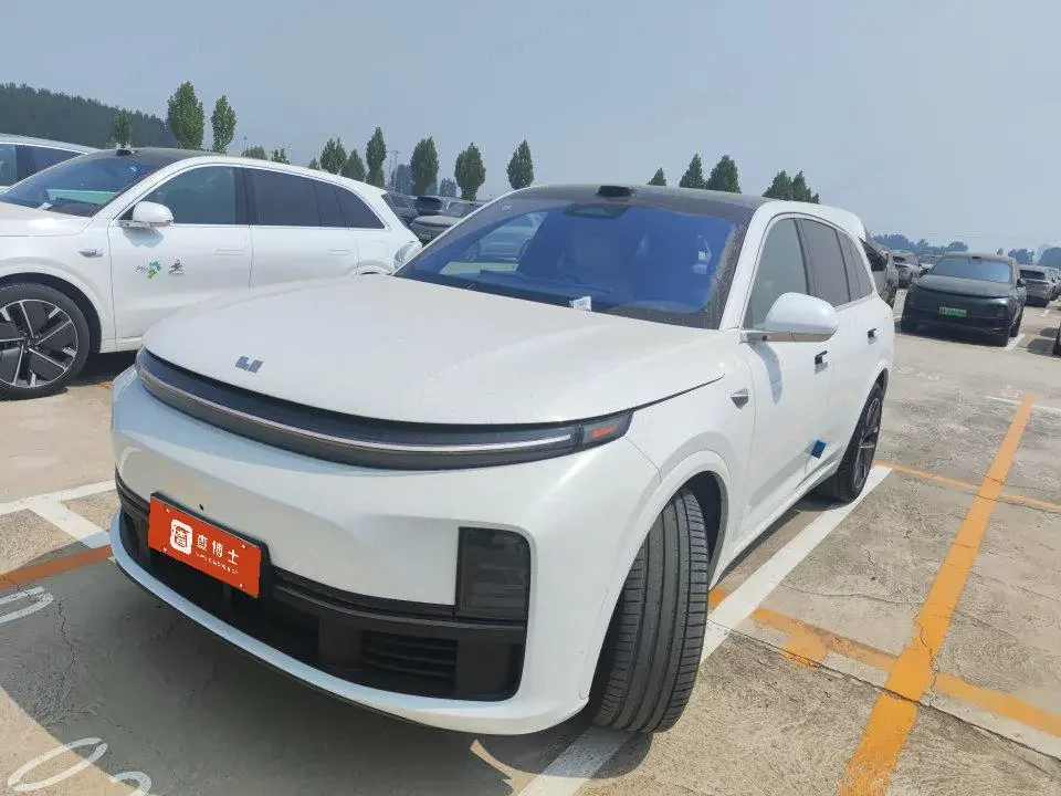Lixiang L7