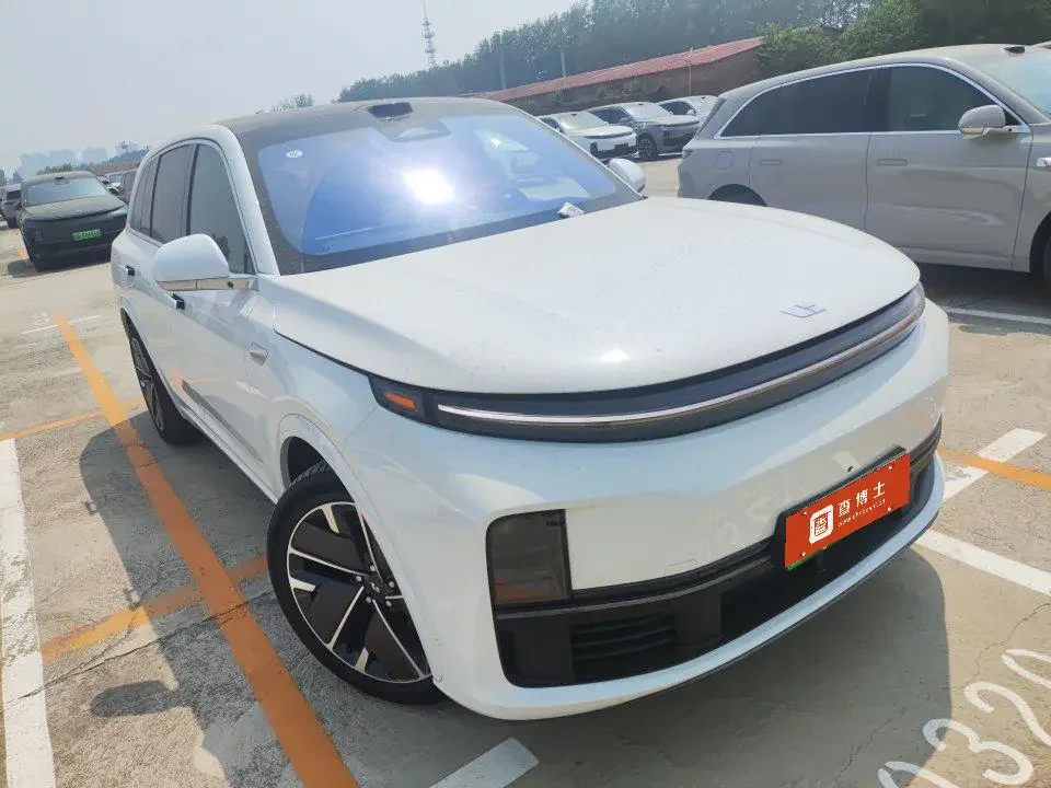 Lixiang L7