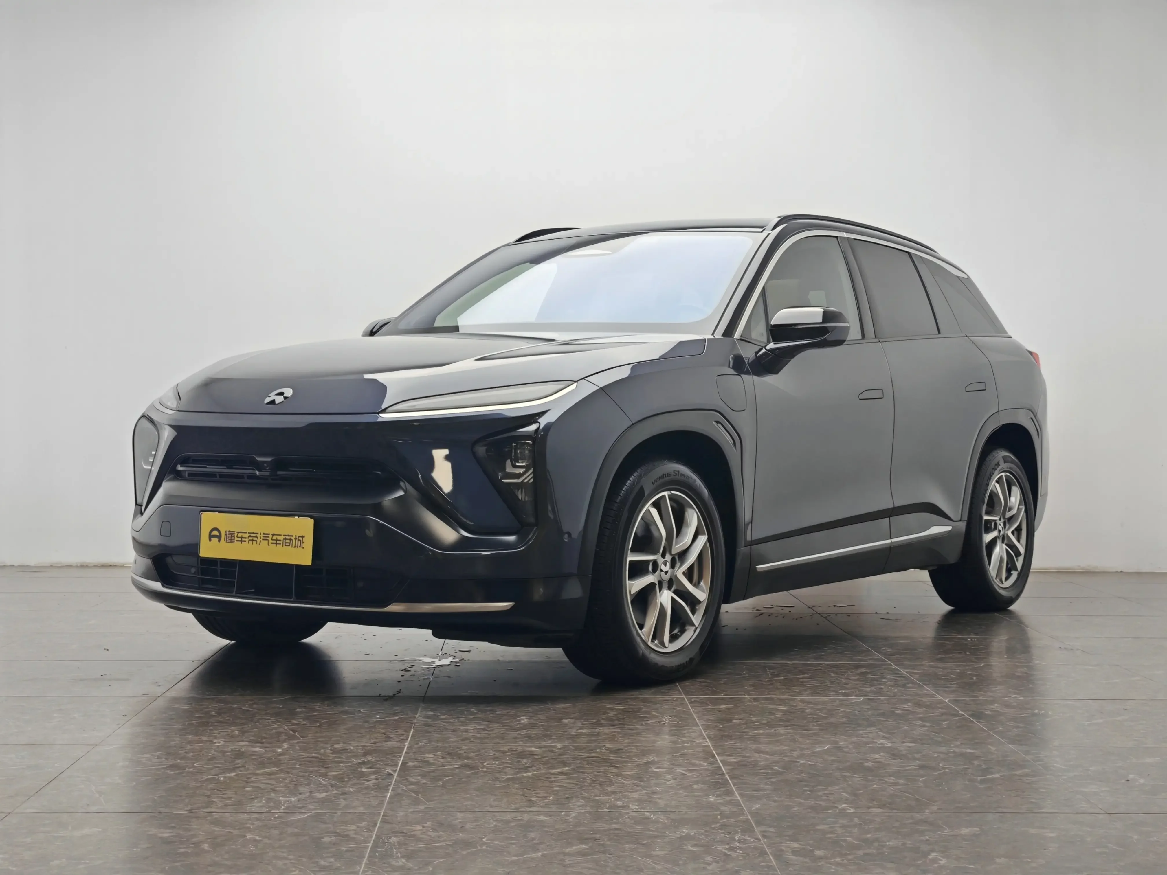 NIO ES6