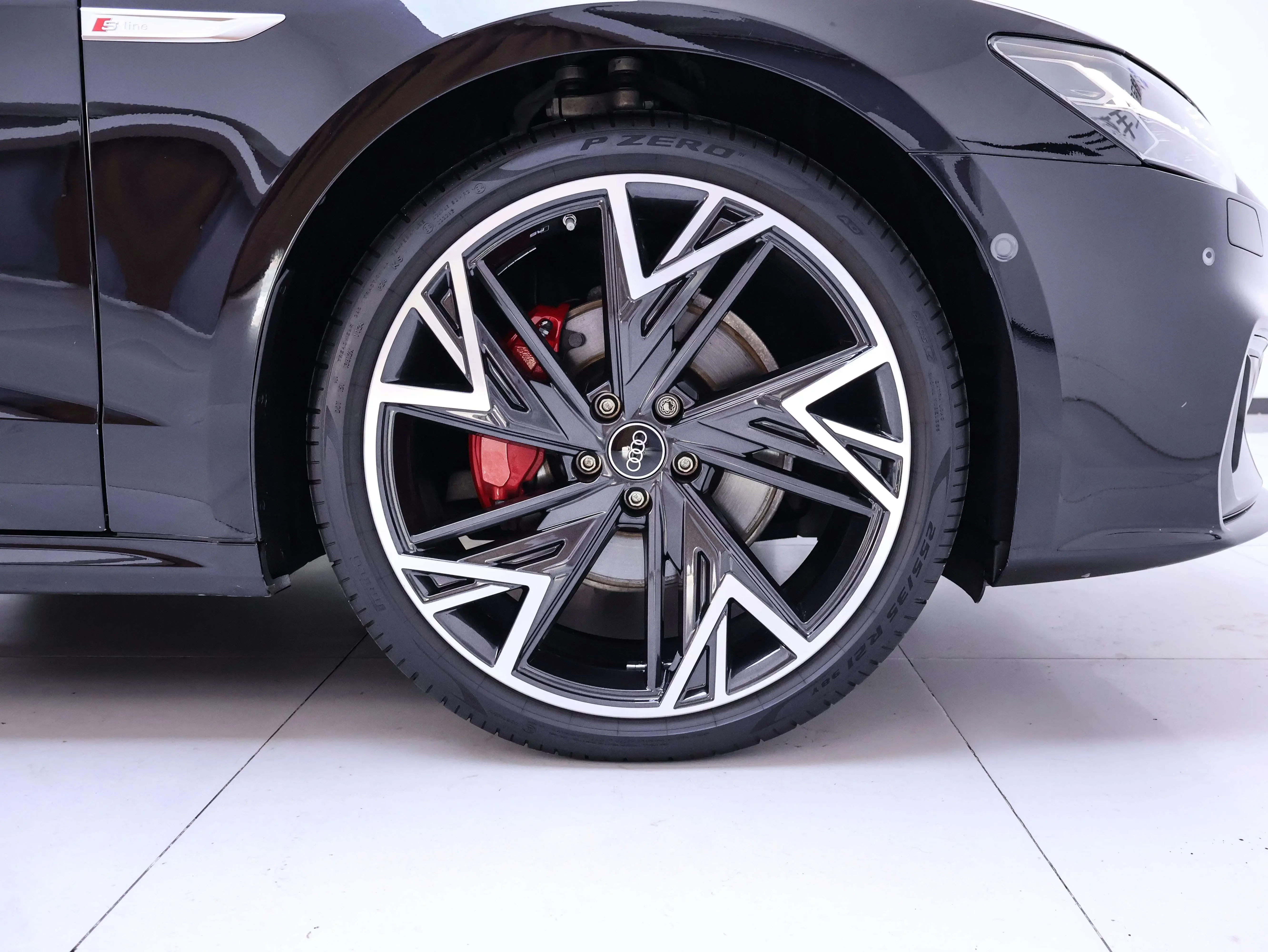 Audi A7L