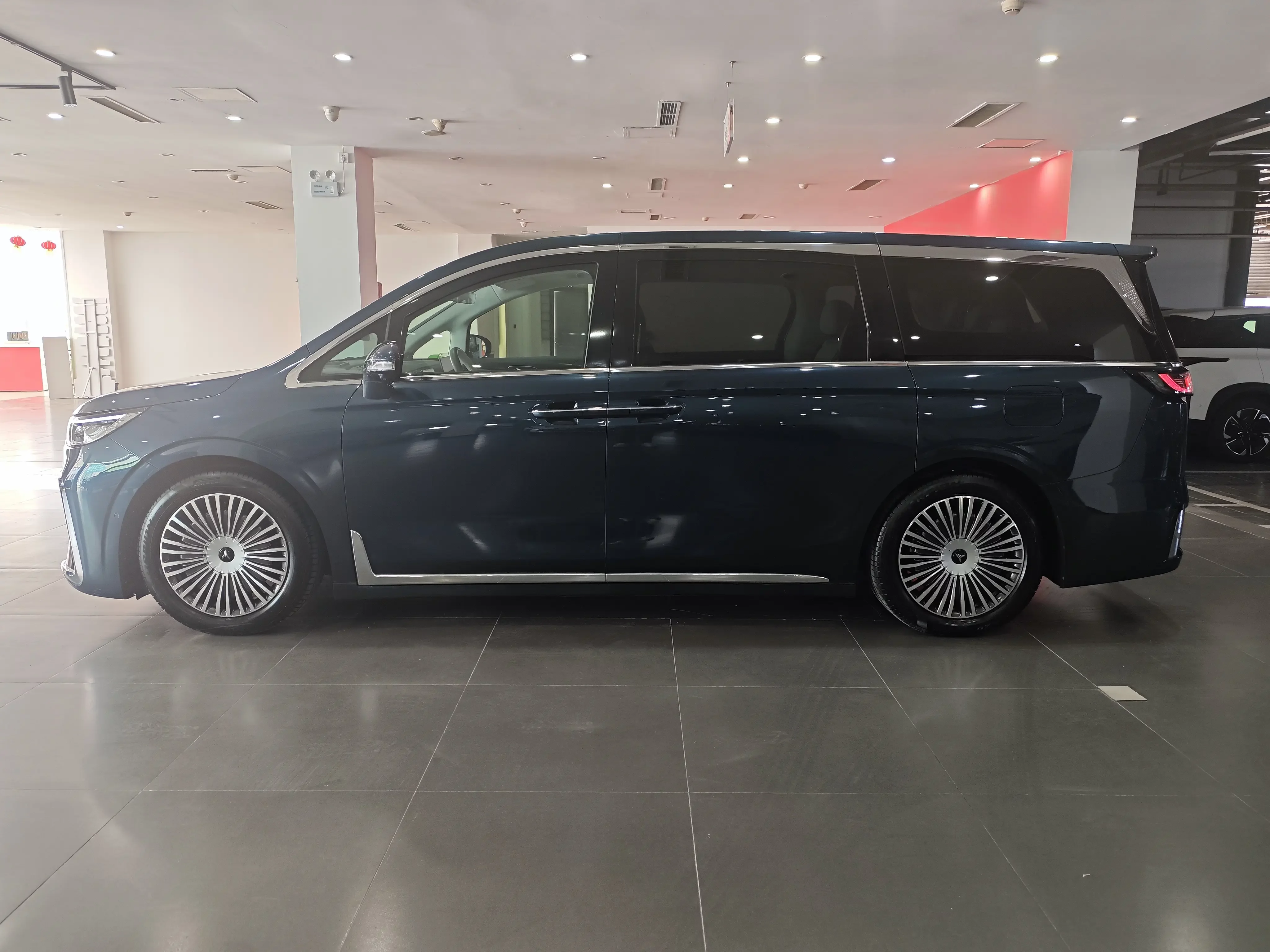 Voyah Lantu Dreamer PHEV