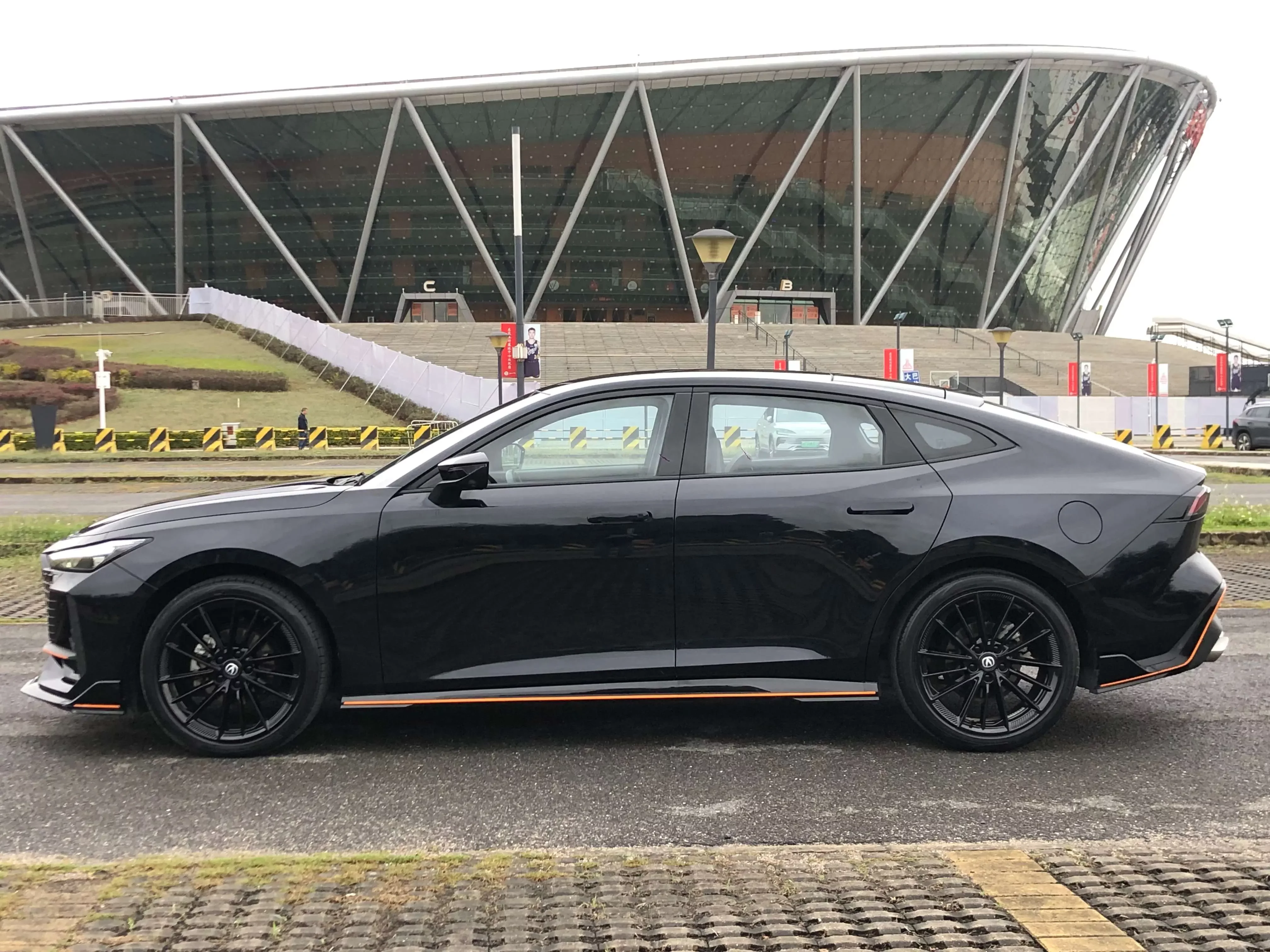Changan UNI-V