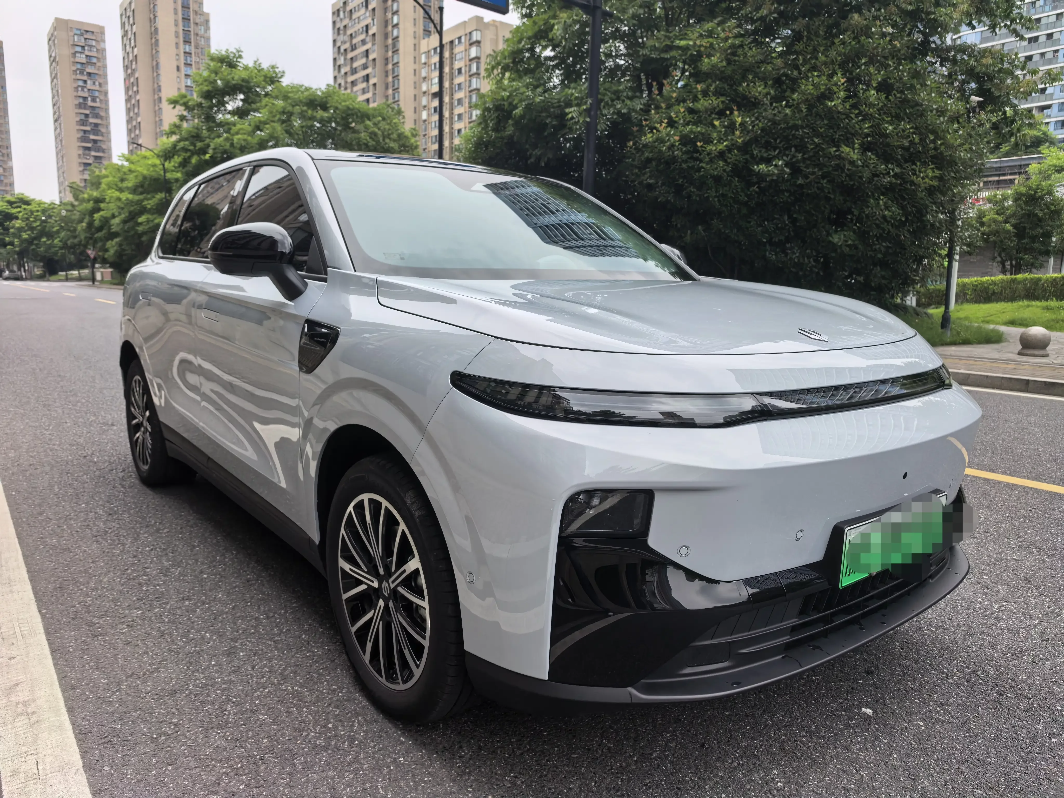 Leapmotor B10