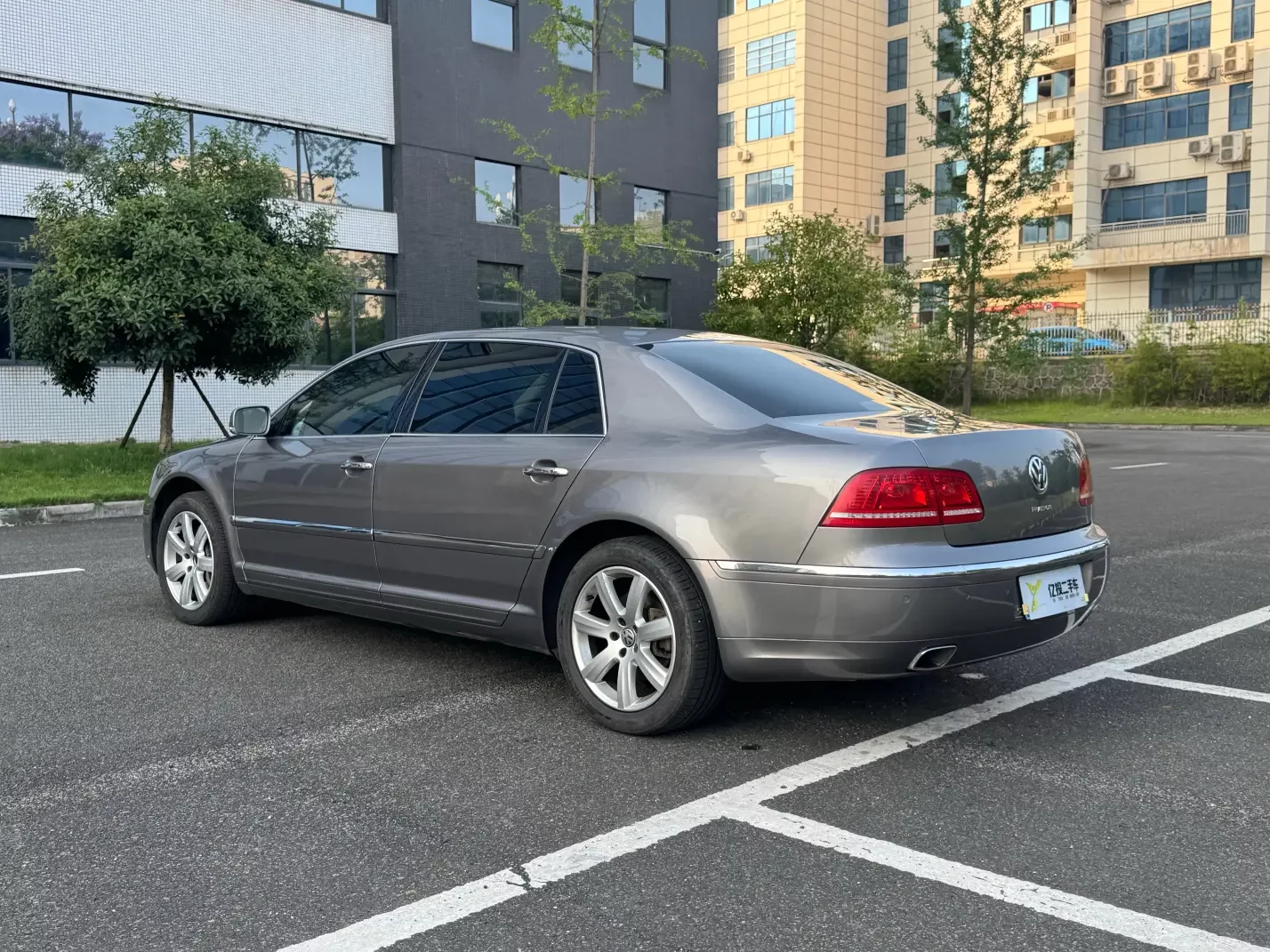 Volkswagen Phaeton / Phideon
