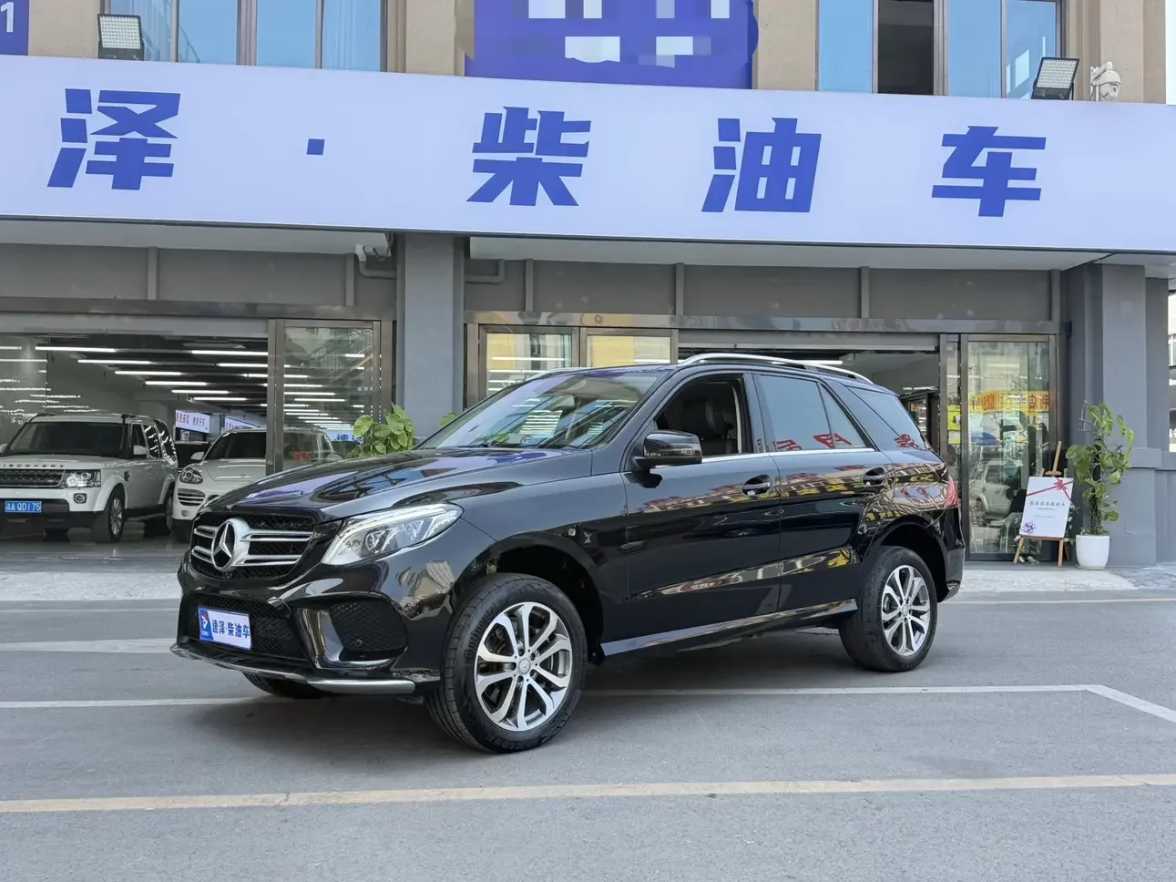 Mercedes-Benz GLE (Imported)