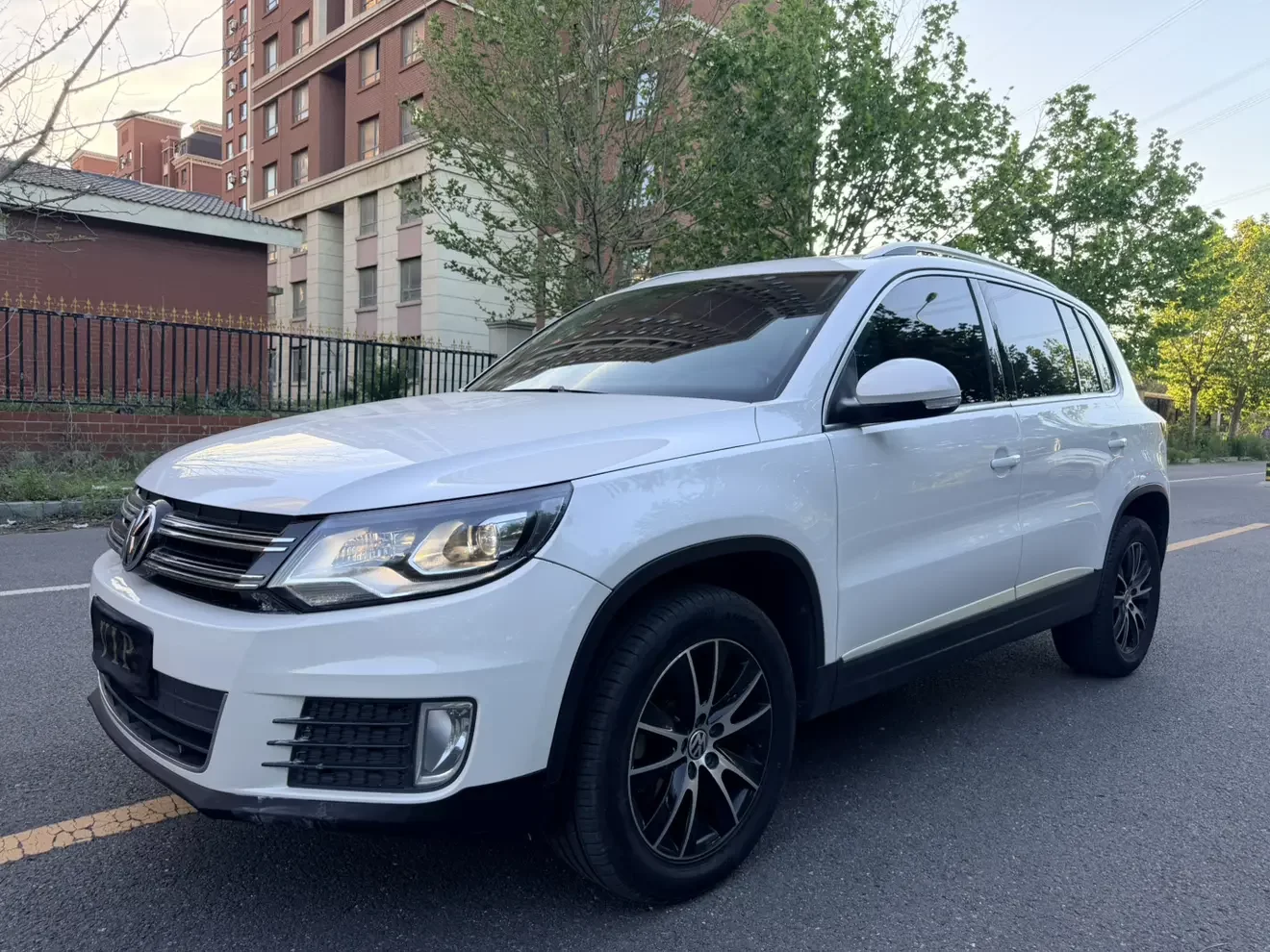 Volkswagen Tiguan (Tharu)