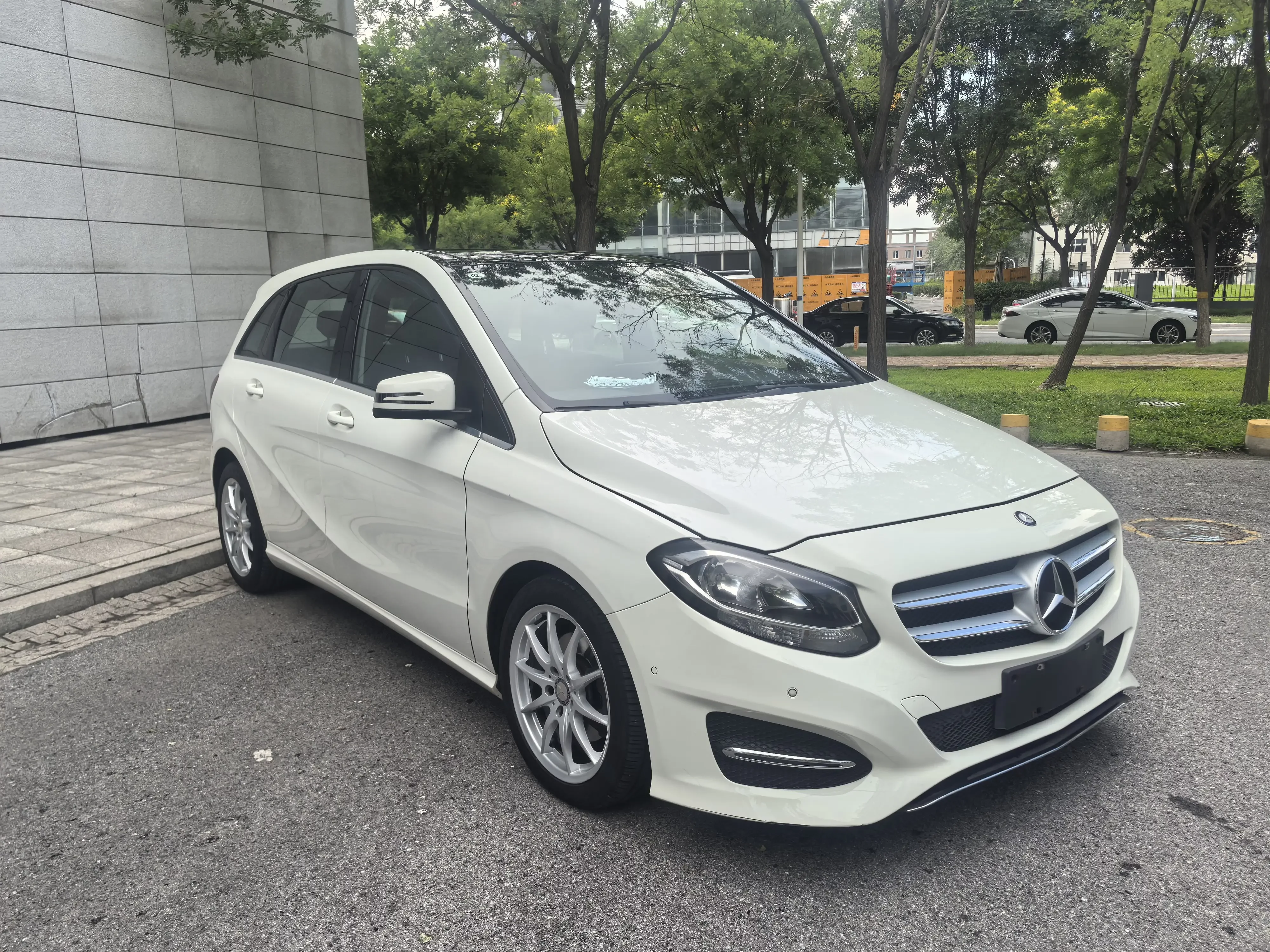 Mercedes-Benz B Class