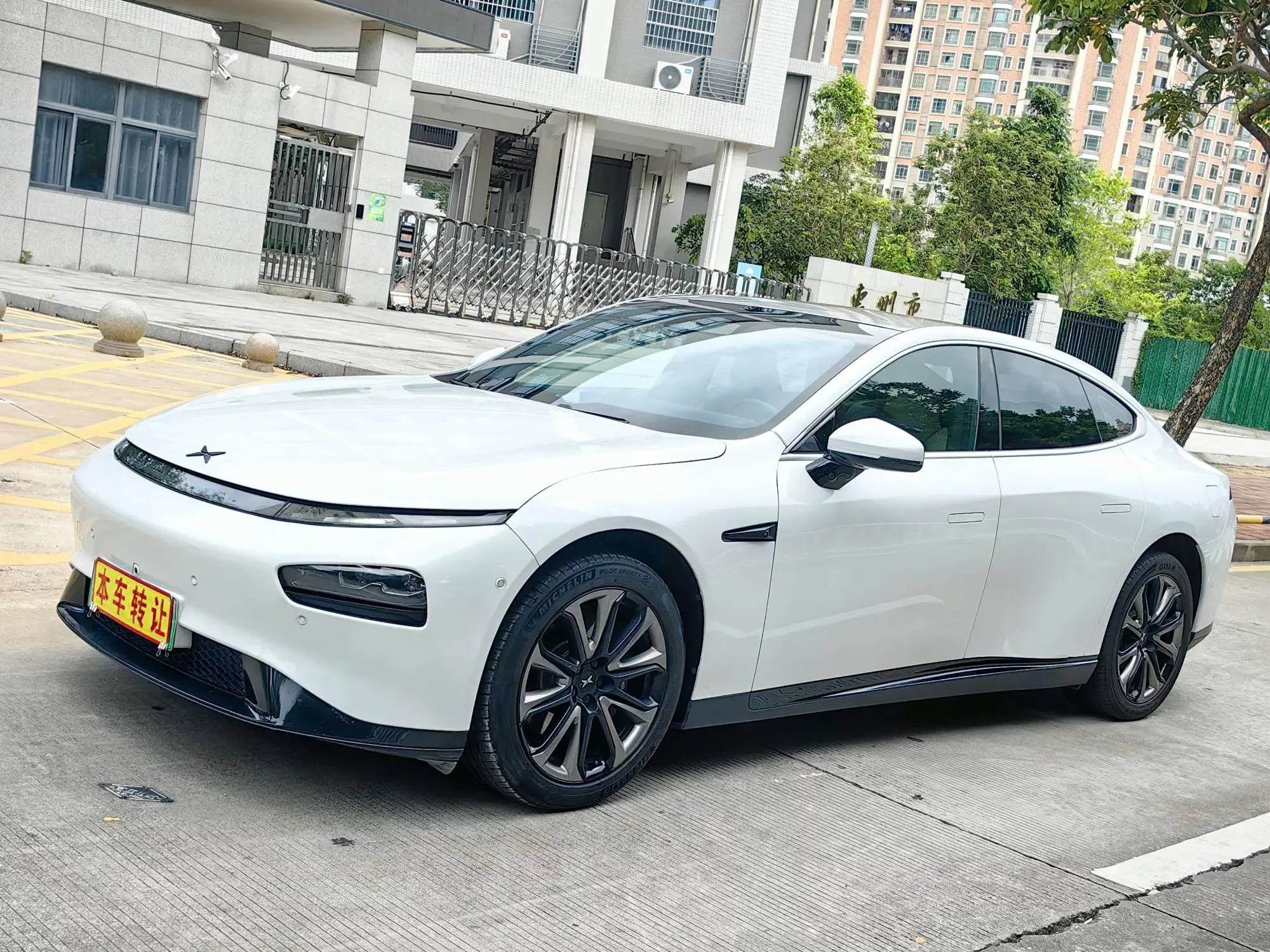 Xpeng P7