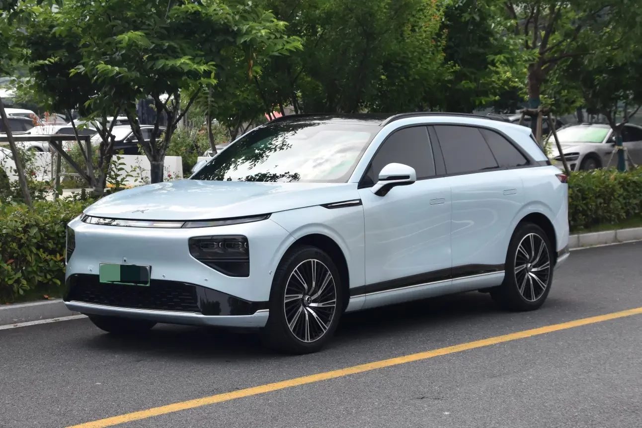 Xpeng G9