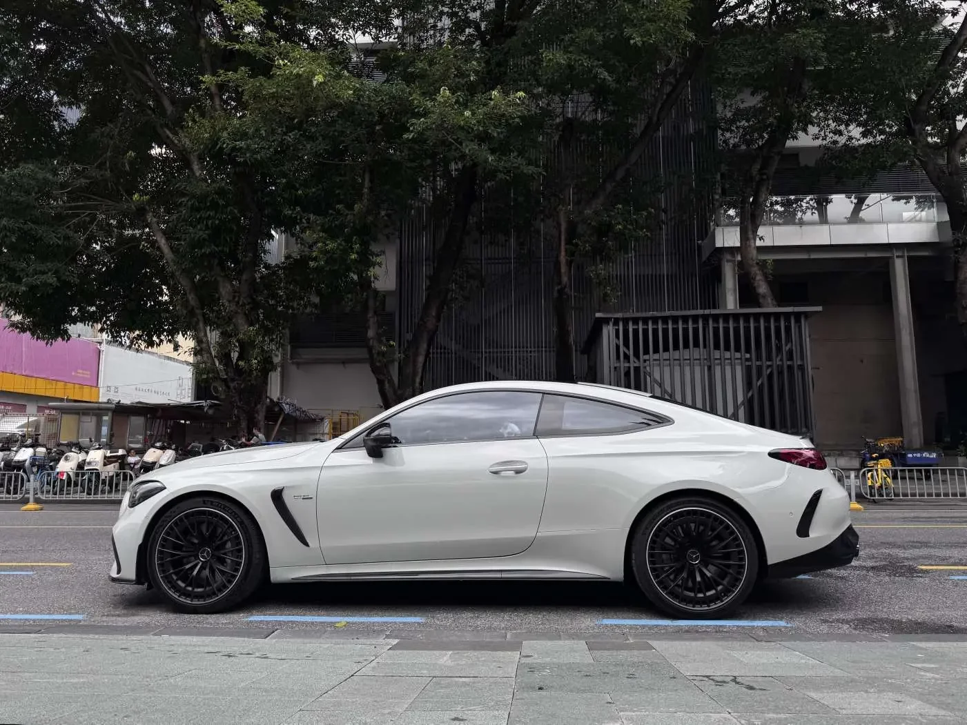 Mercedes-Benz CLE-Class AMG