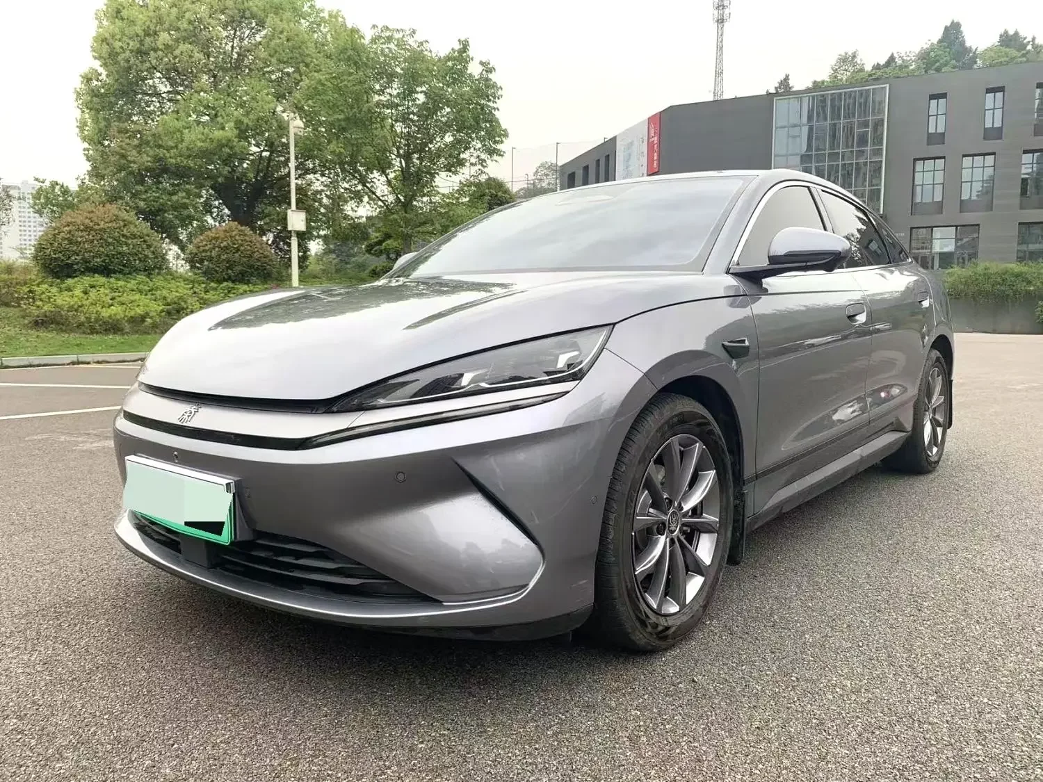 BYD Qin L EV