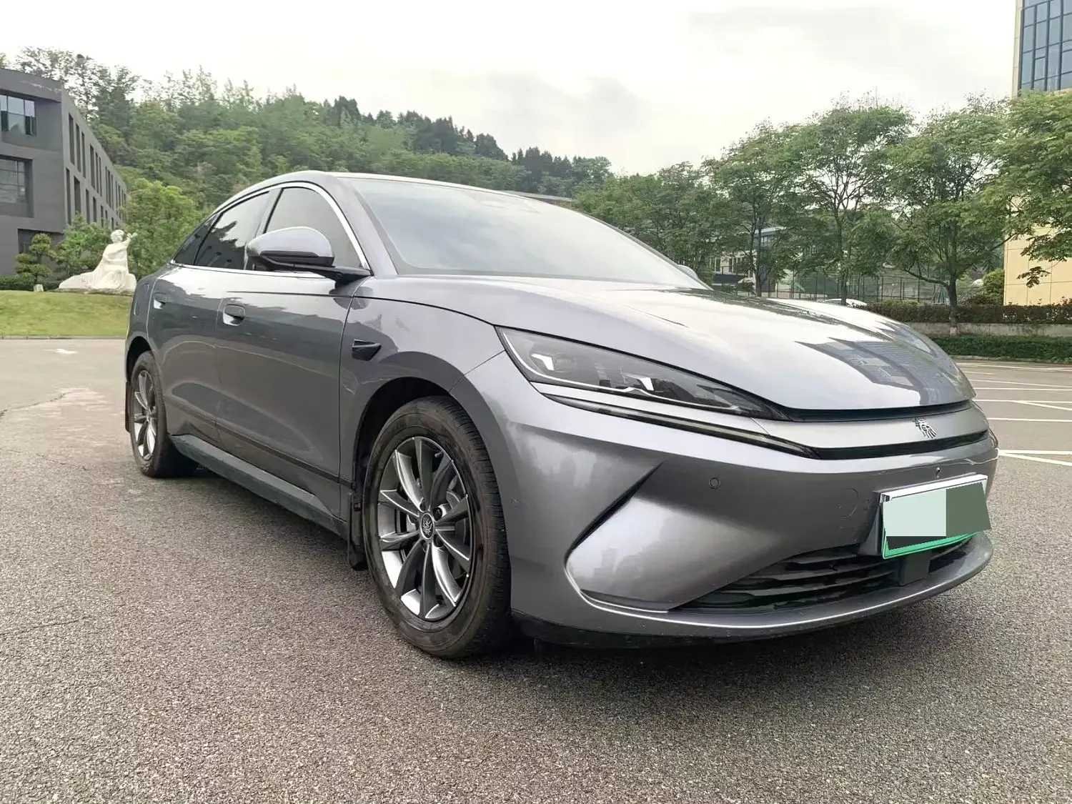 BYD Qin L EV