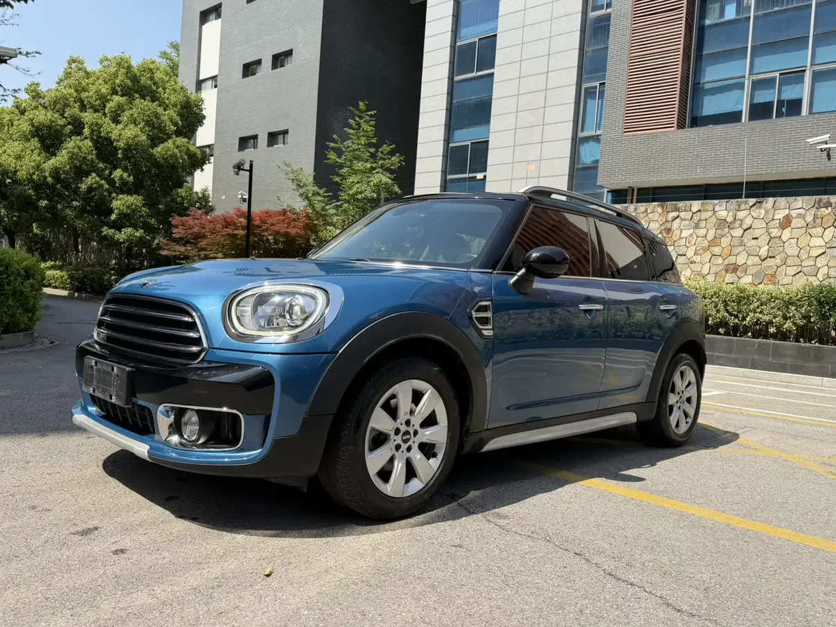 MINI COUNTRYMAN