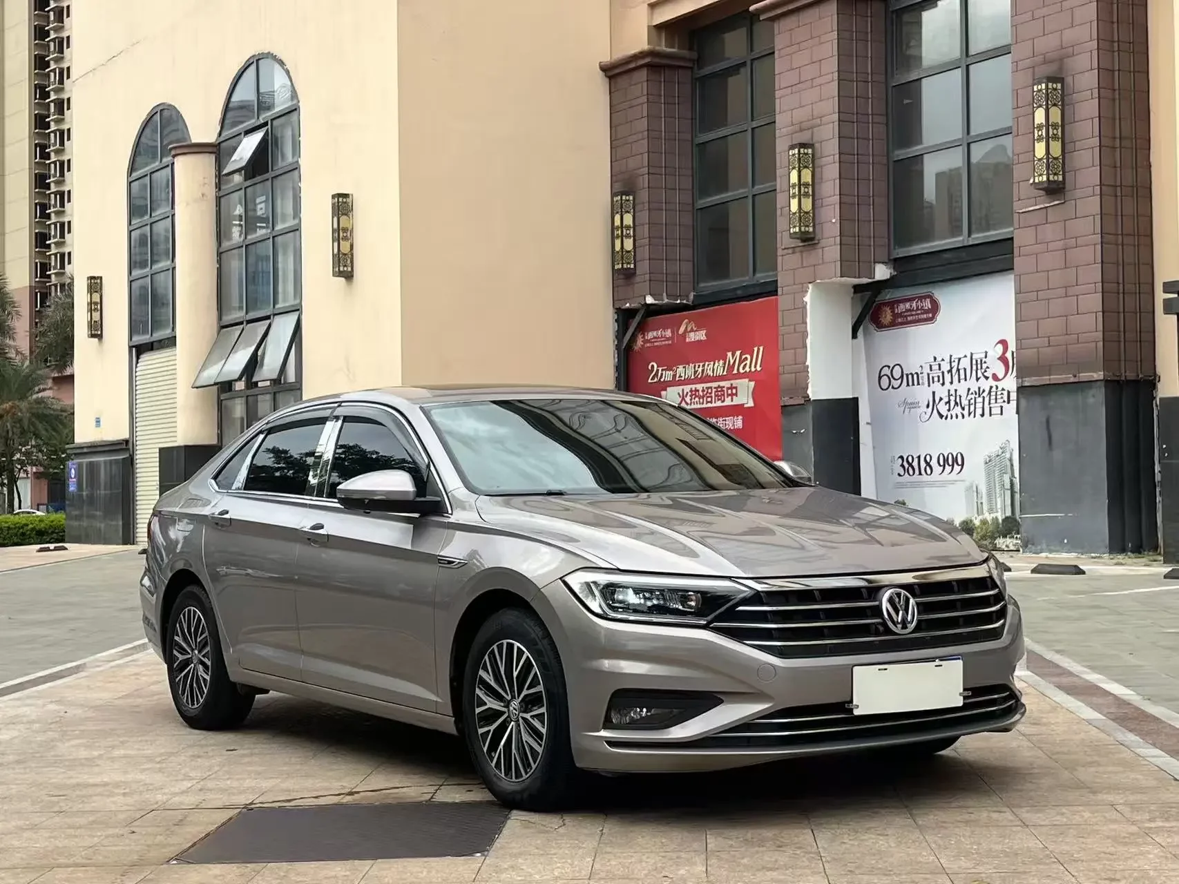 Volkswagen Sagitar