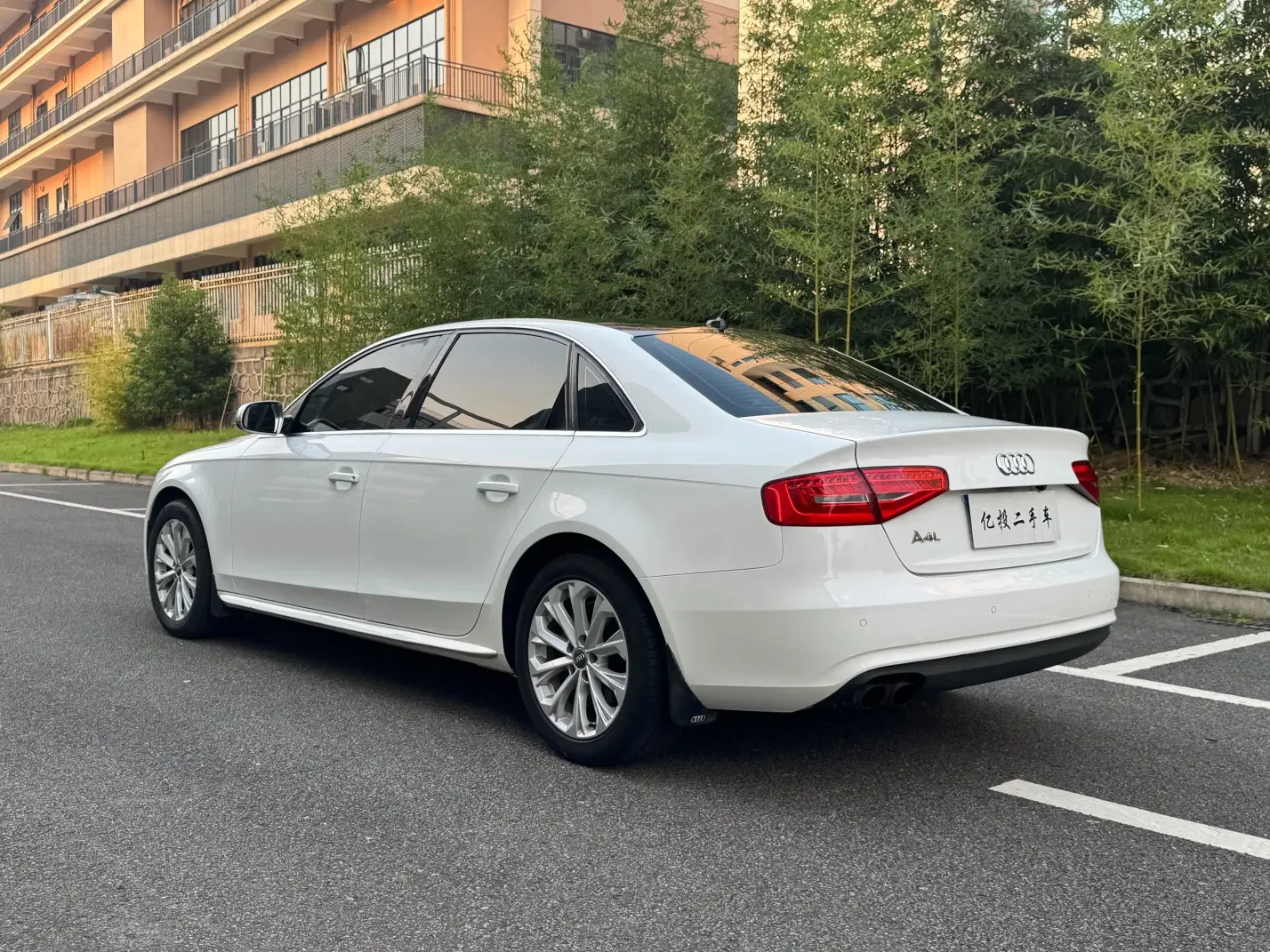 Audi A4L