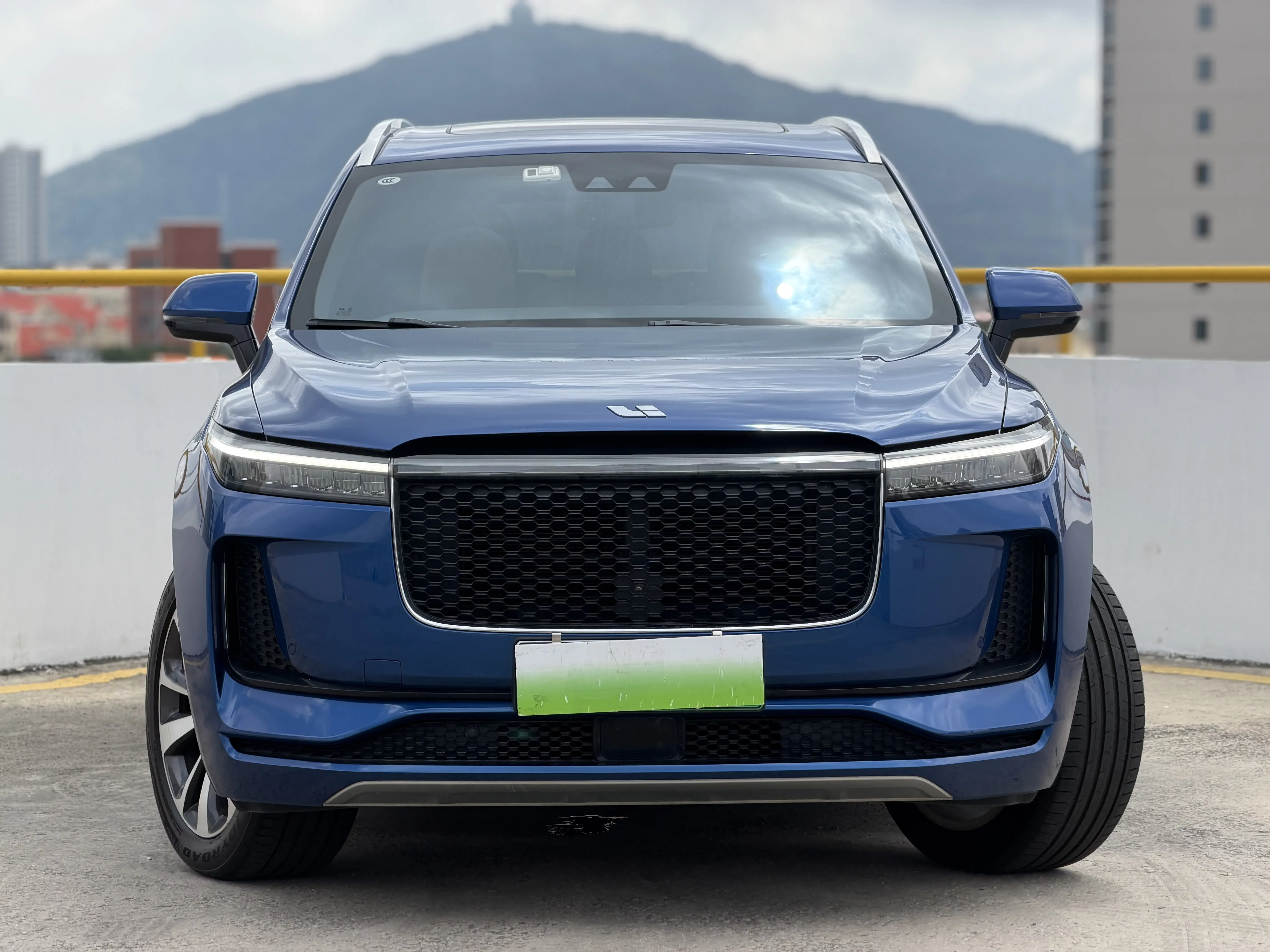 Li ONE (Ideal ONE)  из Китая